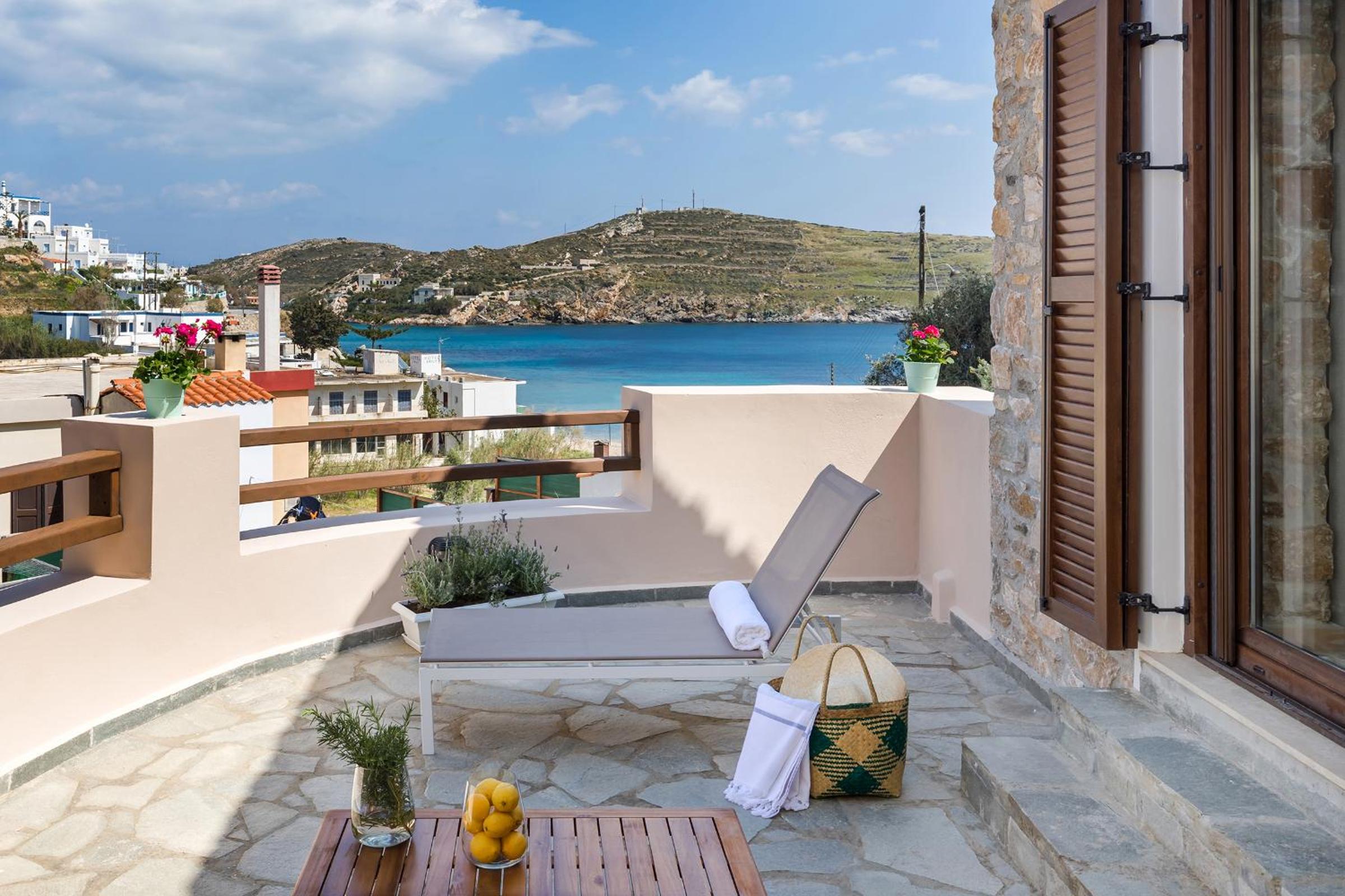 Syra Suites