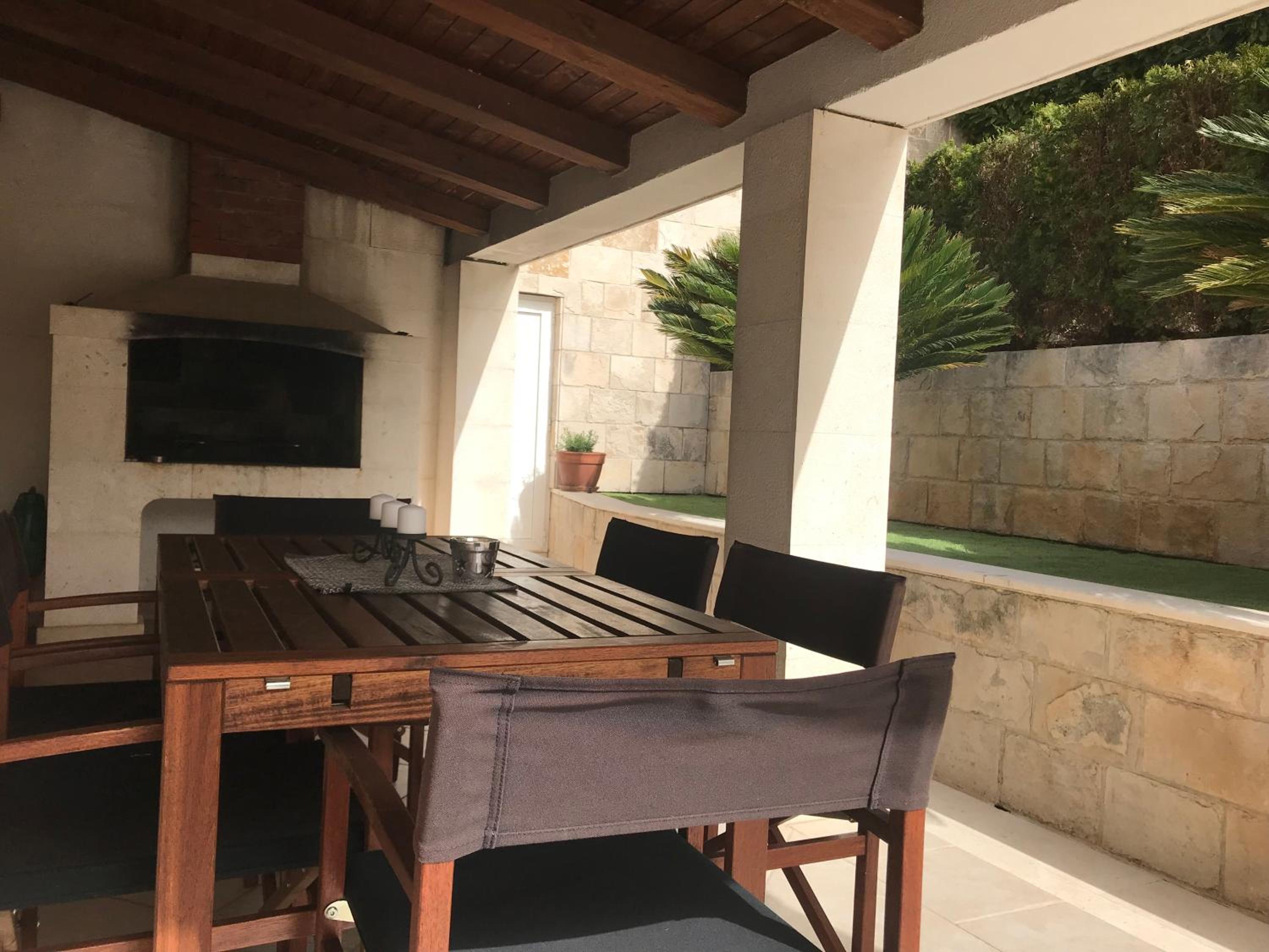 Hotel Blue Diamond - Image 1