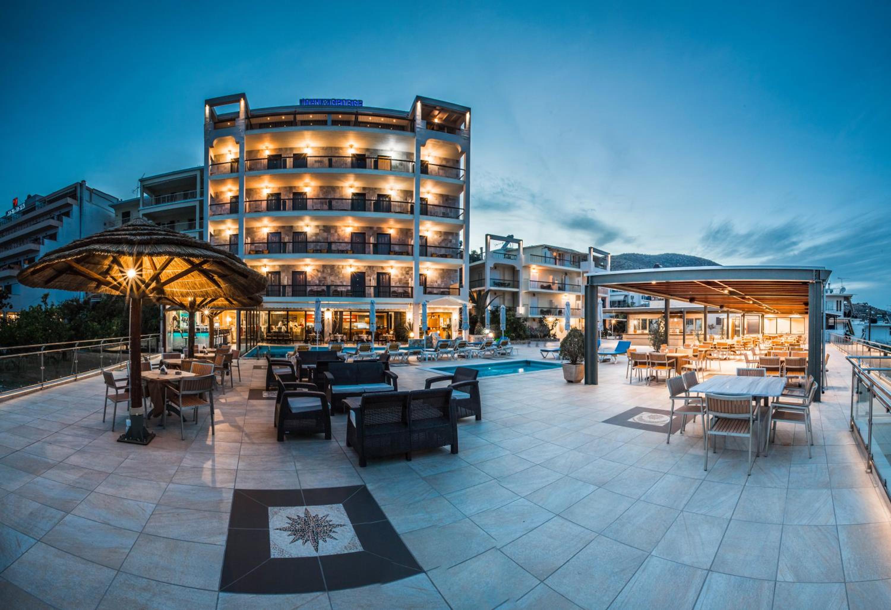 Hotel JOHN & GEORGE - Image 1