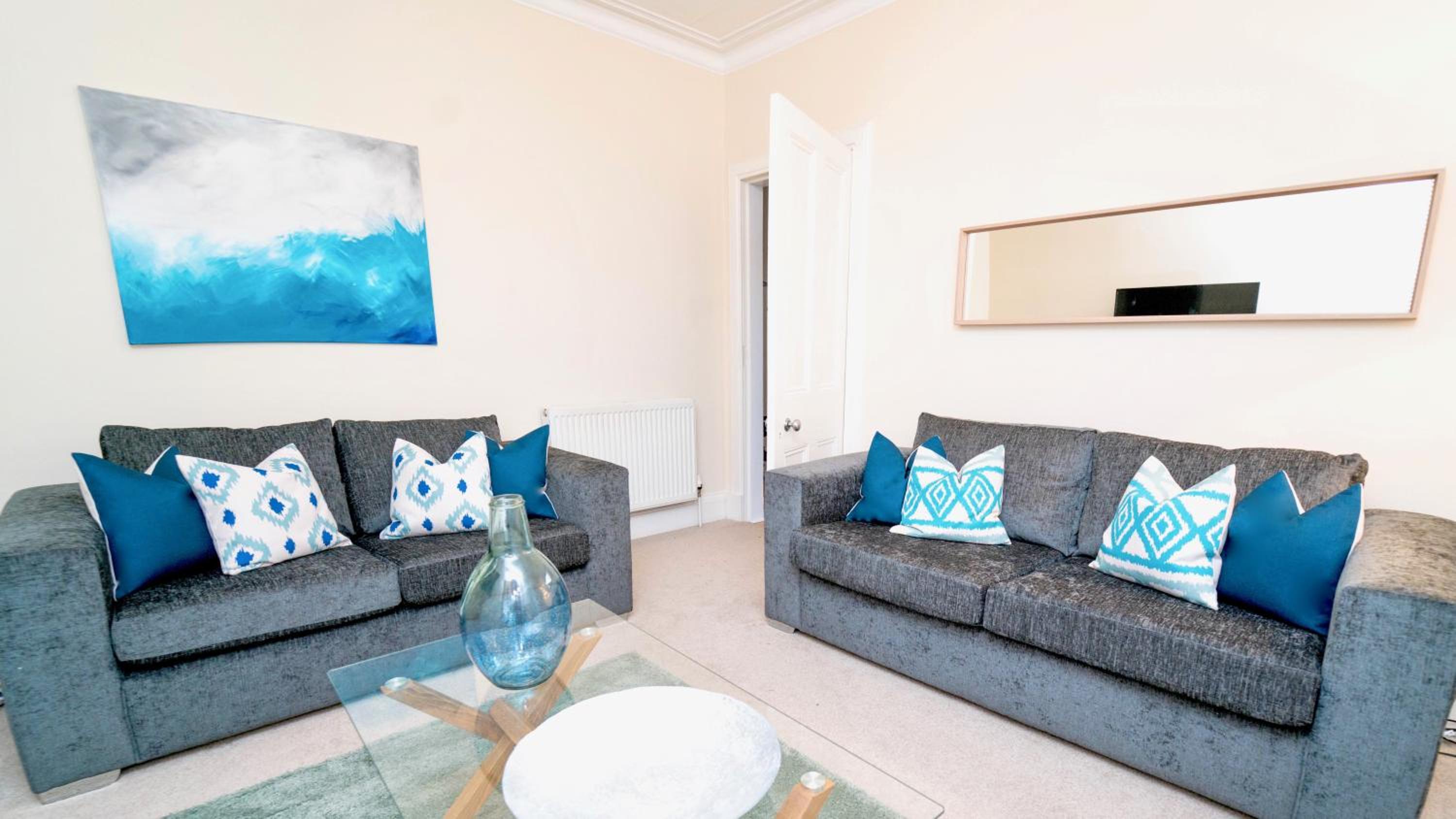 Snug - Tùr Sealladh Apartment