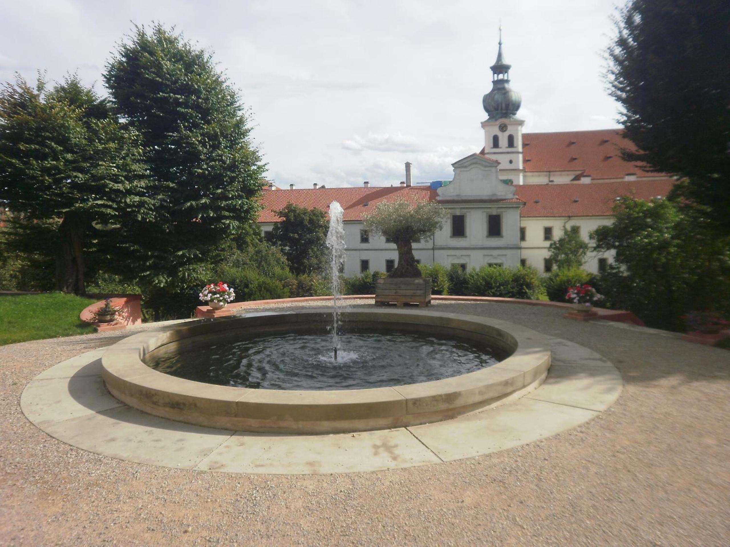 apartricanova