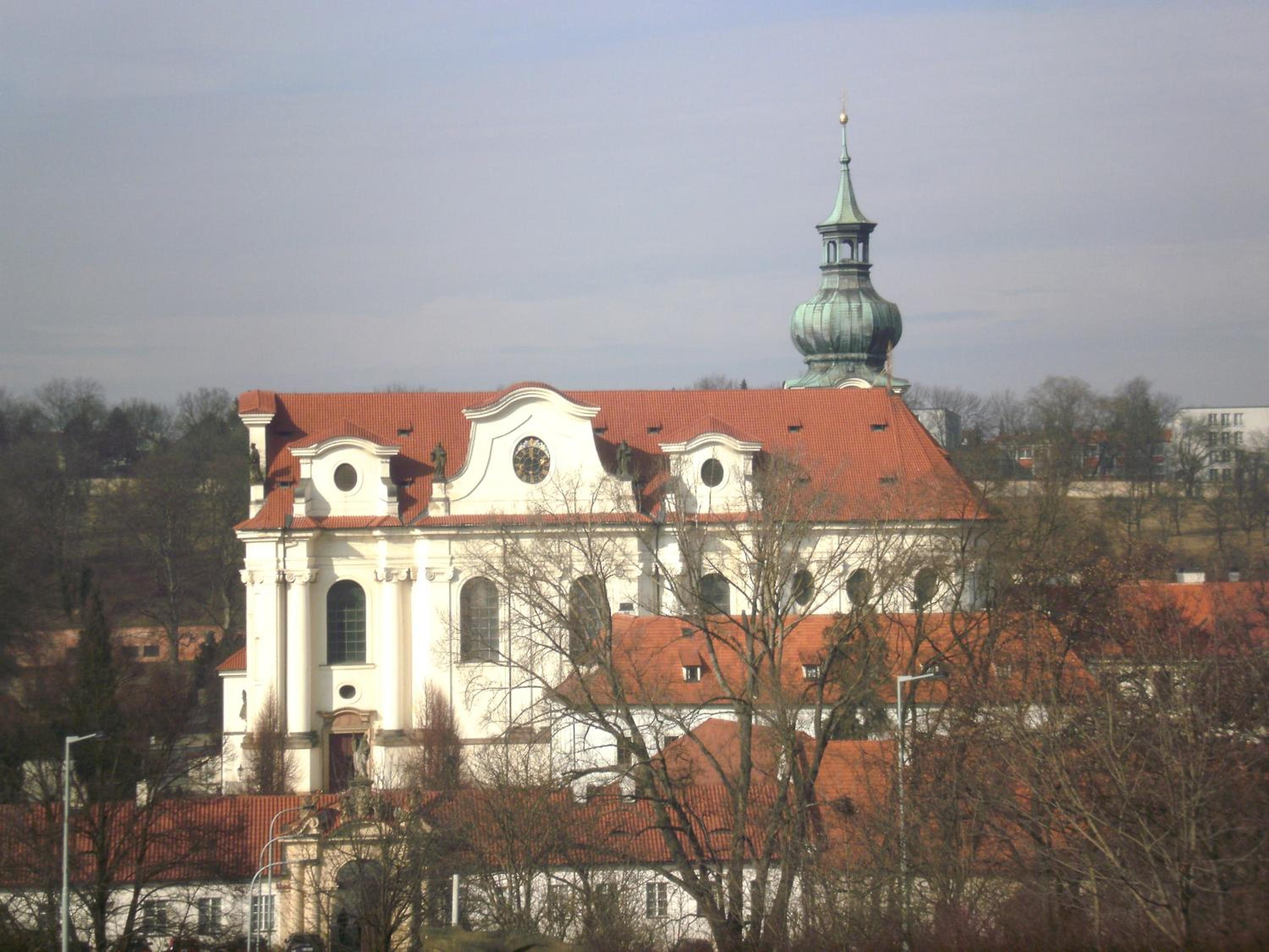 apartricanova