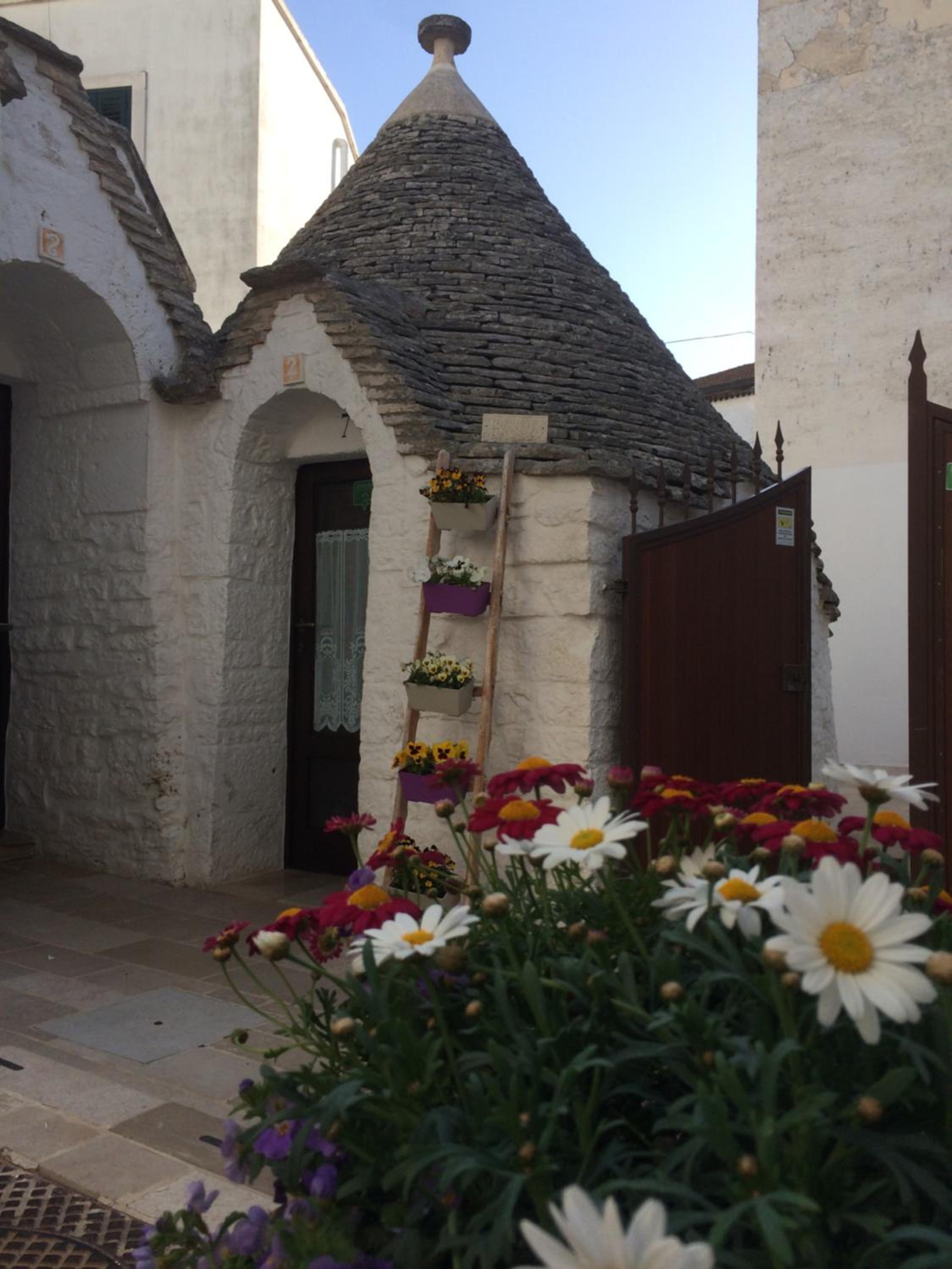 Trulli Family - Trulli&Cummerse