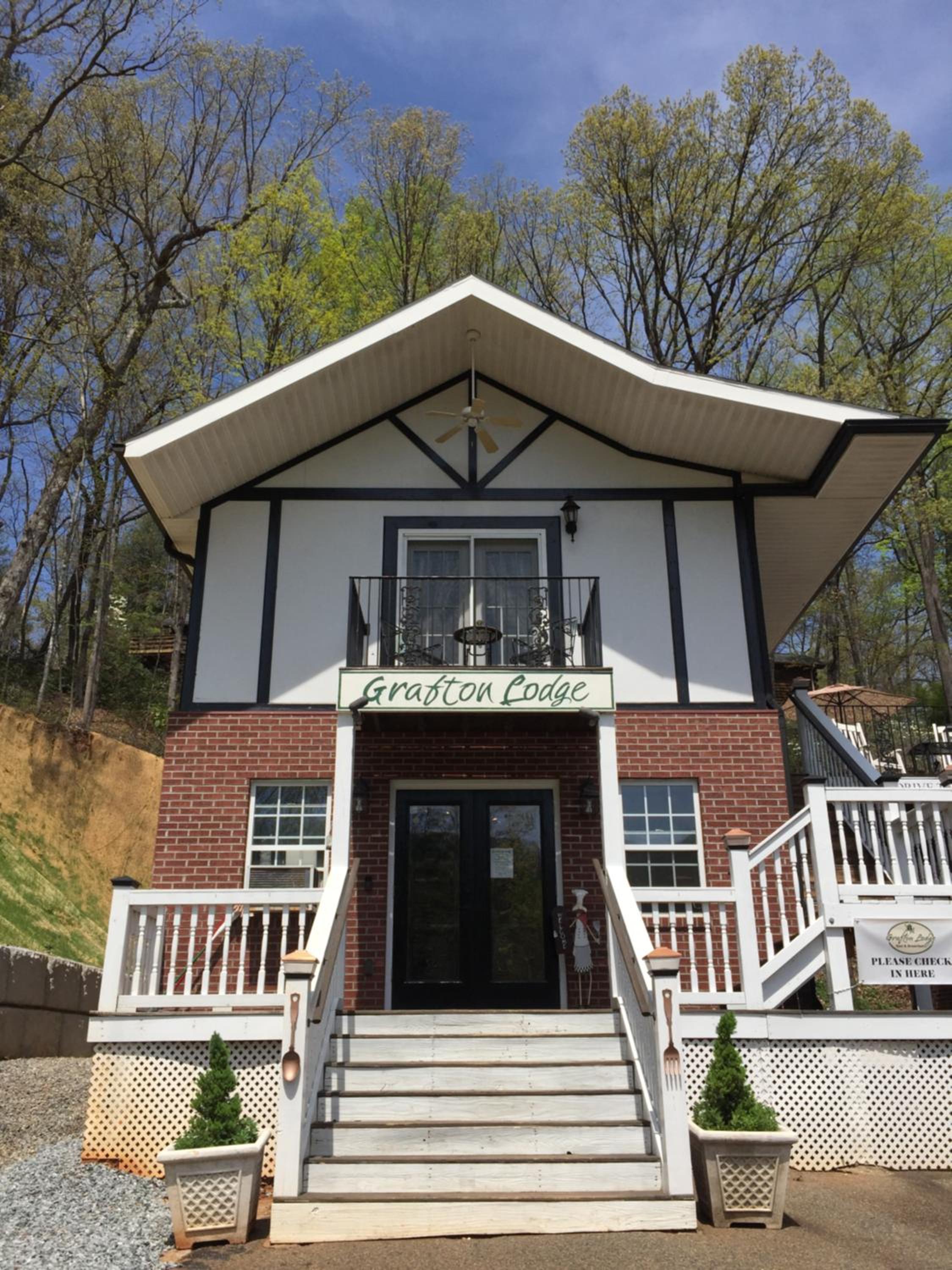 Grafton Lodge