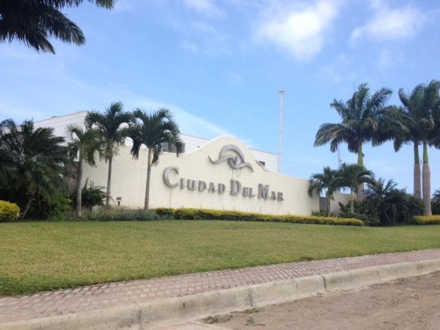 Departamento amoblado Ciudad del Mar-Manta