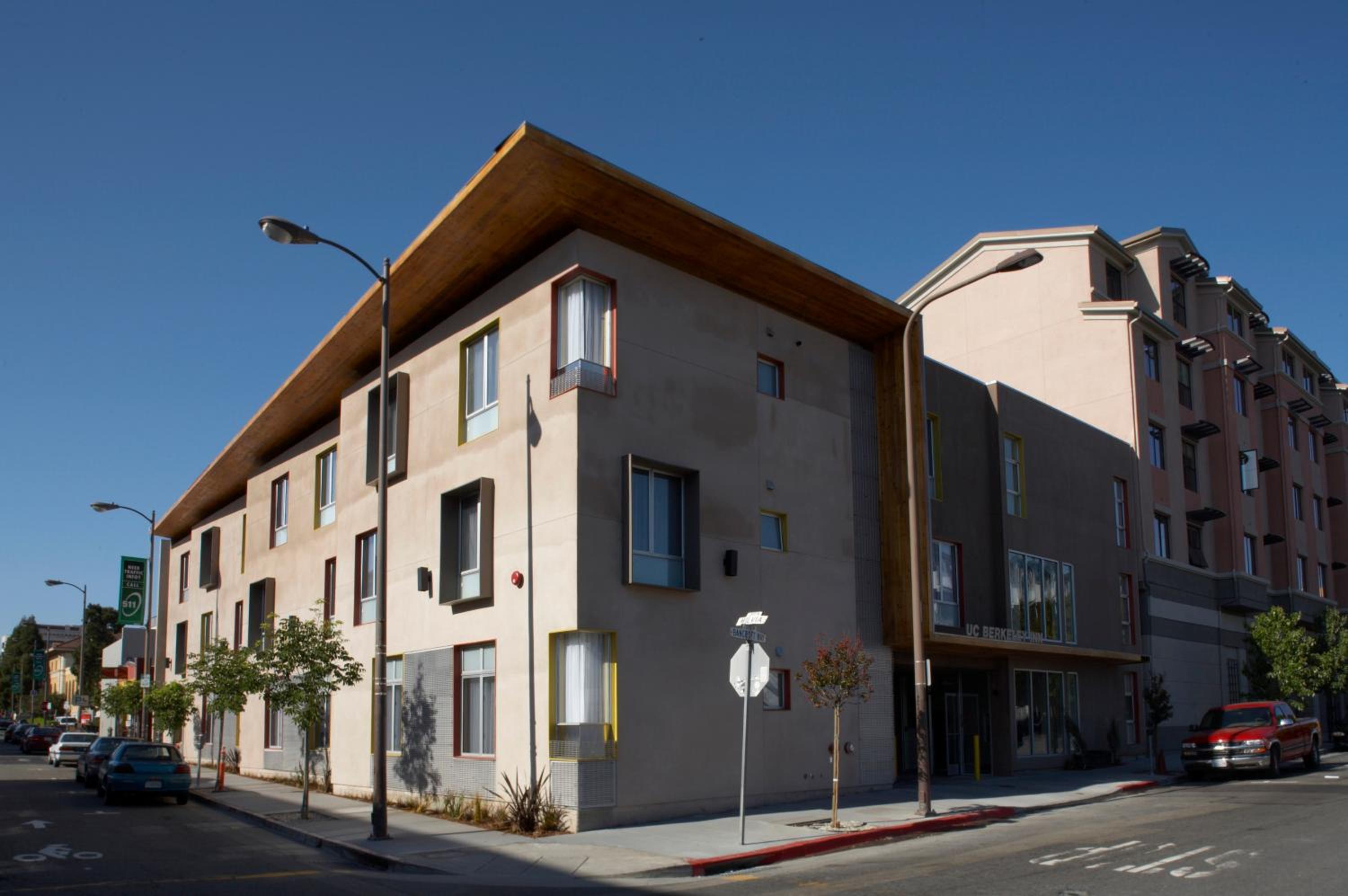 Downtown Berkeley Inn view 2