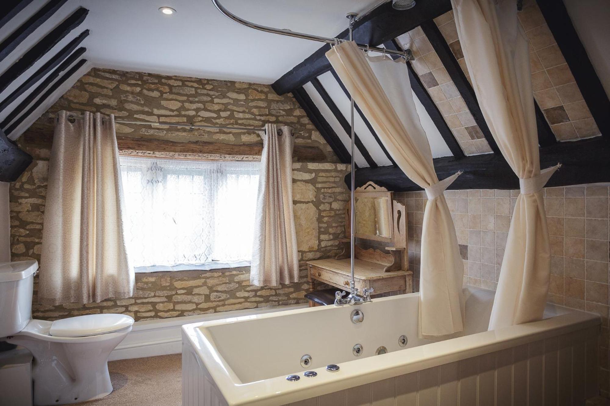 The Lamb Inn view 3