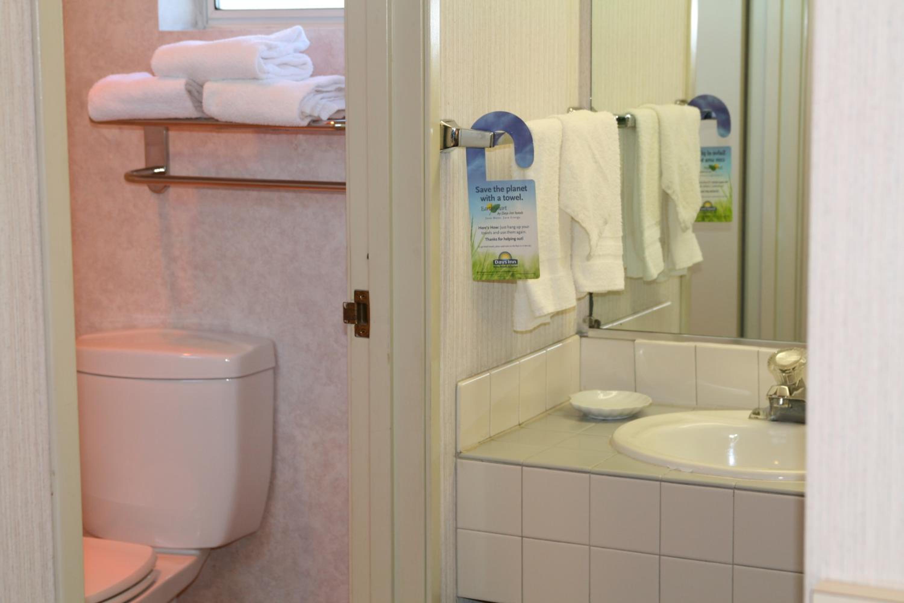 Days Inn by Wyndham Rocklin/Sacramento - Property Image 66