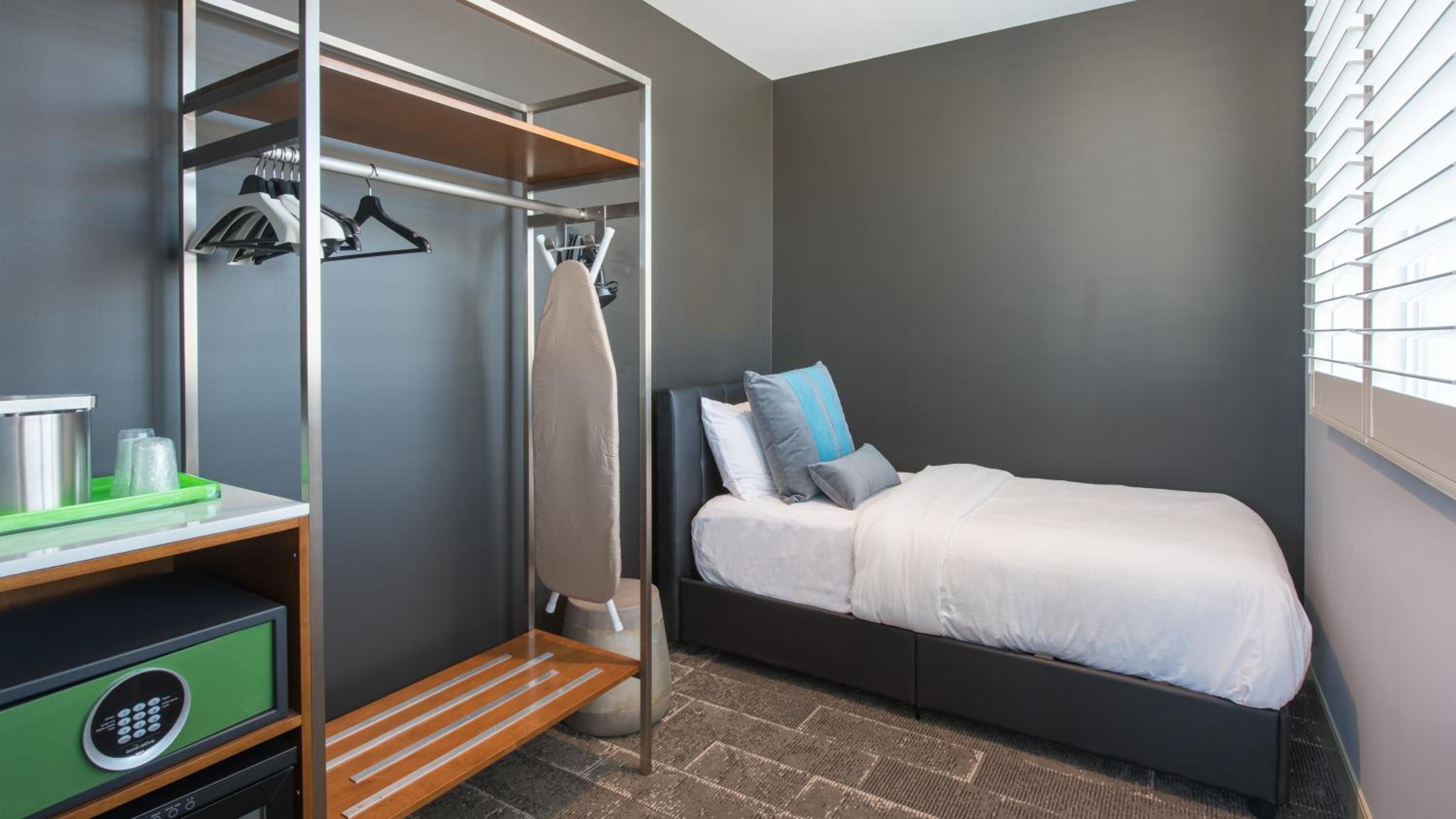 North Hollywood Vacations - Lexen Hotel - North Hollywood Near Universal Studios - Property Image 6