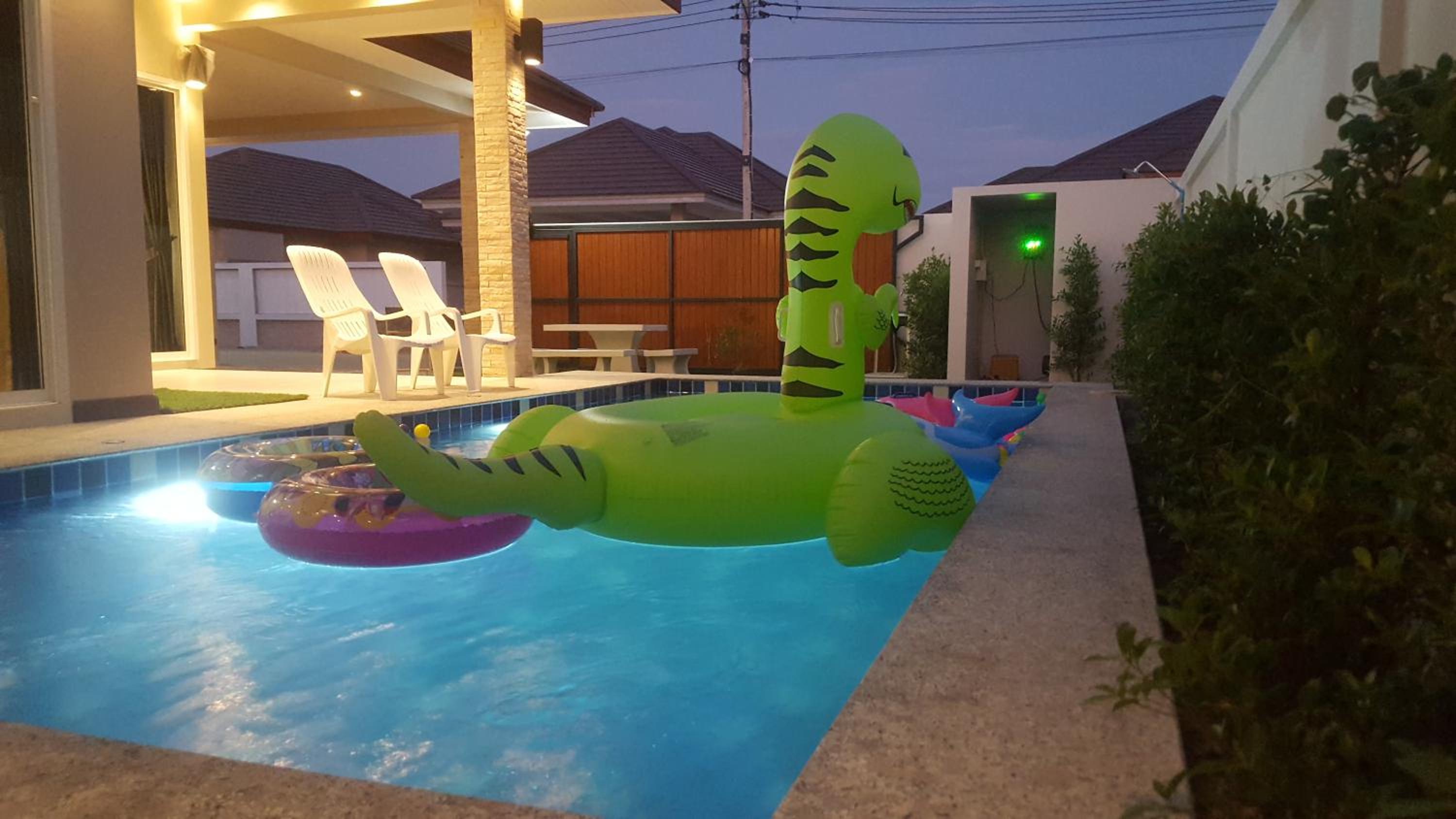 Greenview Pool Villa Cha-am