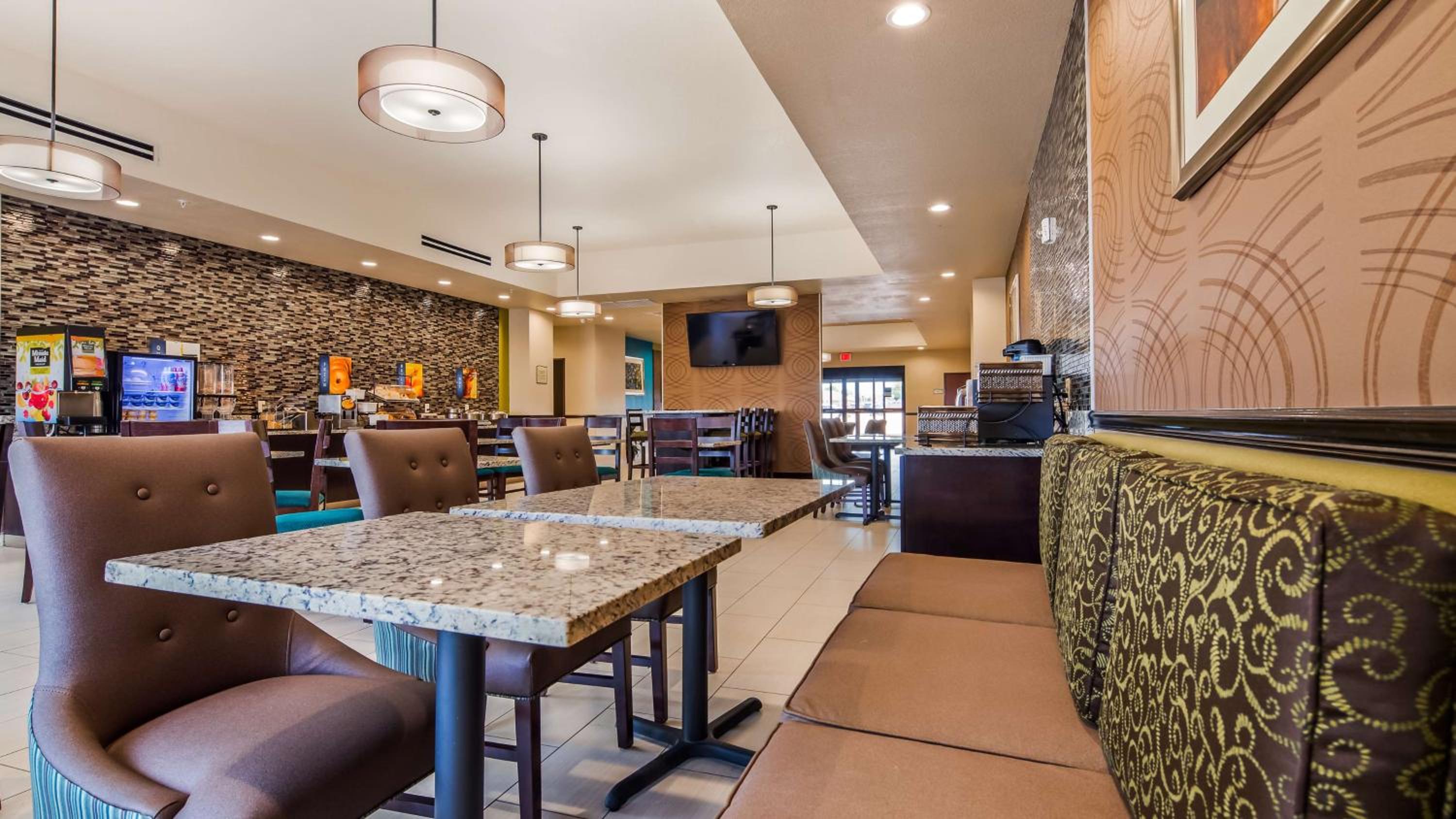 Elk City Vacations - Best Western Plus/Executive Residency Elk City - Property Image 5