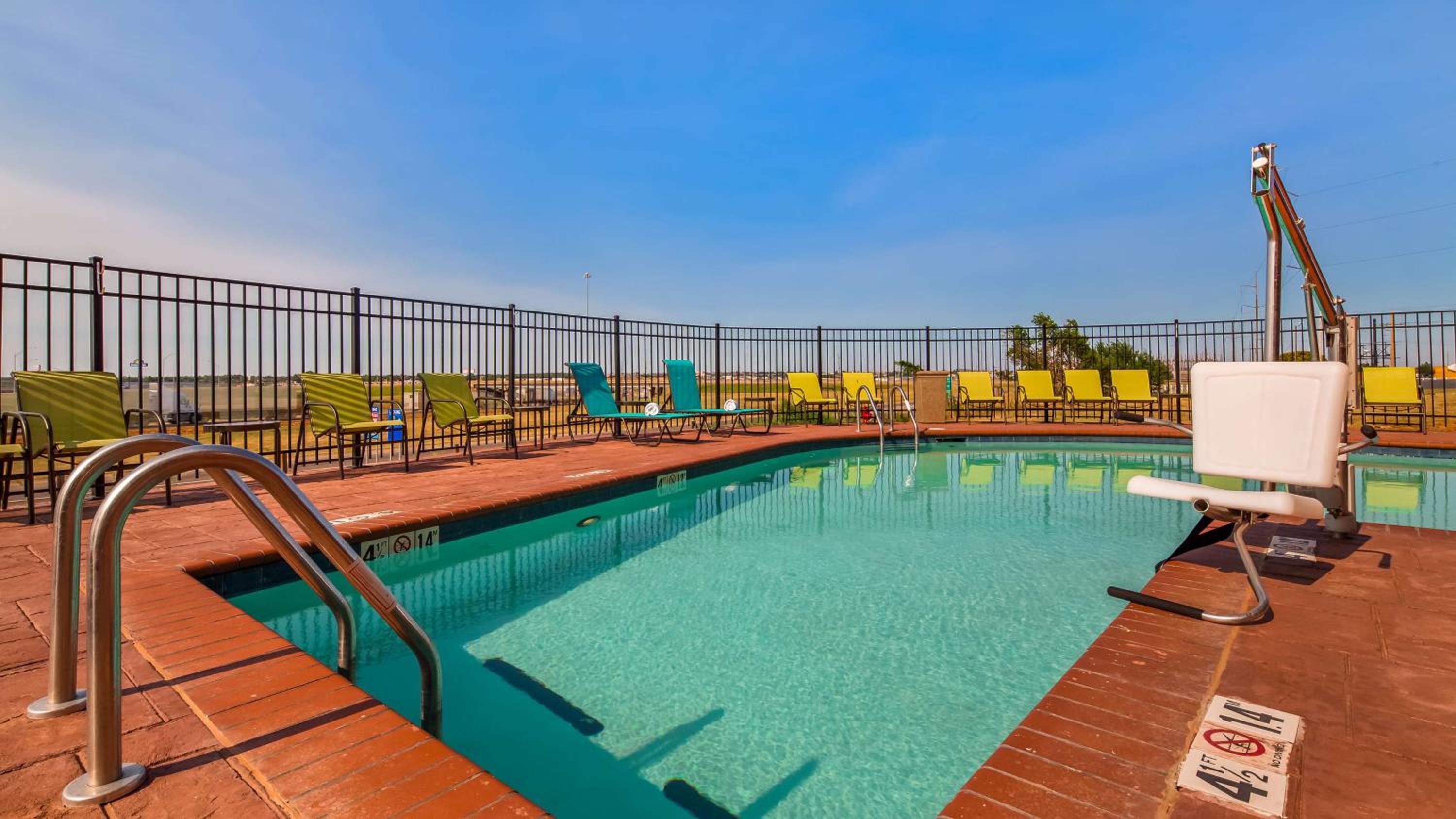 Elk City Vacations - Best Western Plus/Executive Residency Elk City - Property Image 8