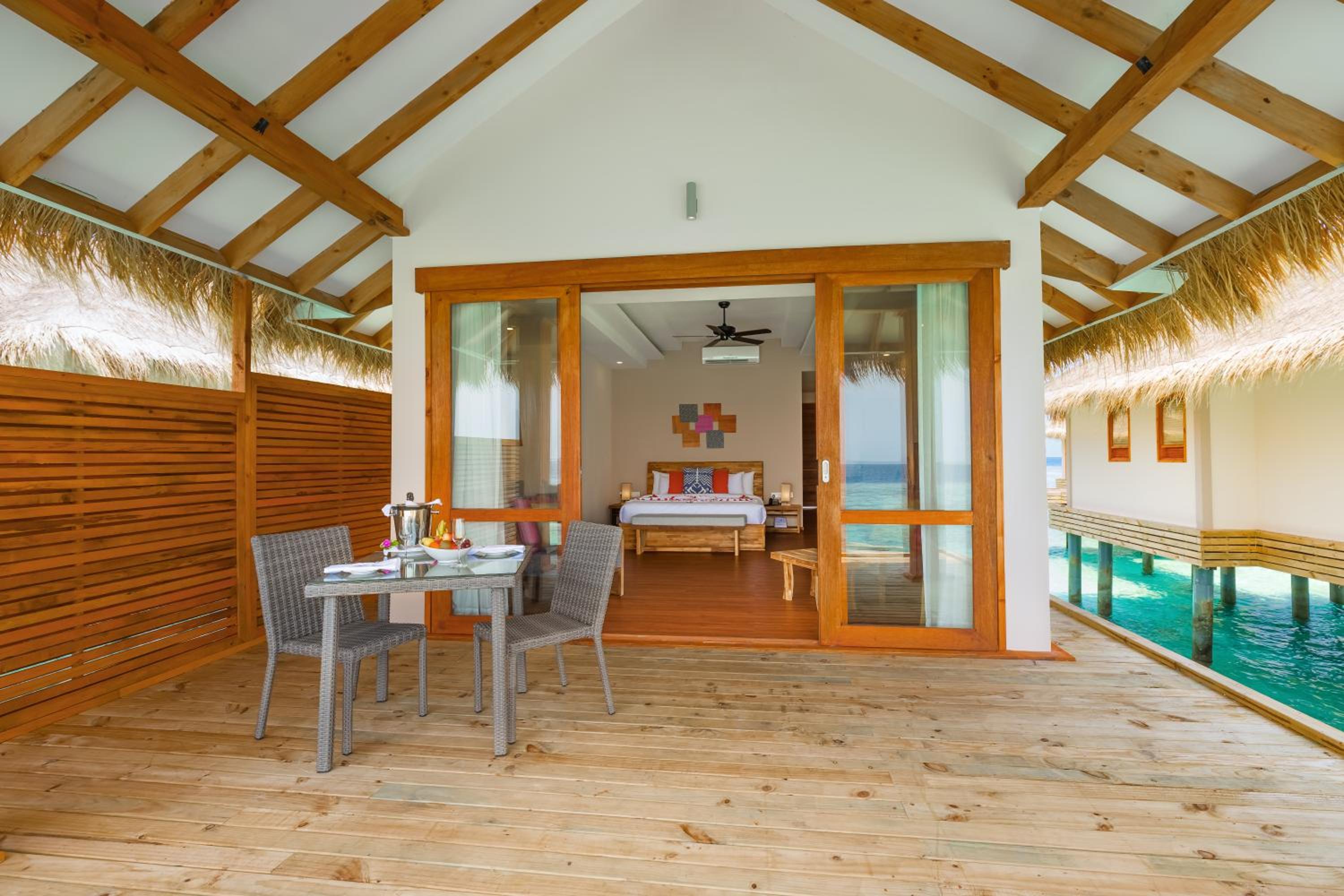 Kudafushi Resort & Spa photo 2