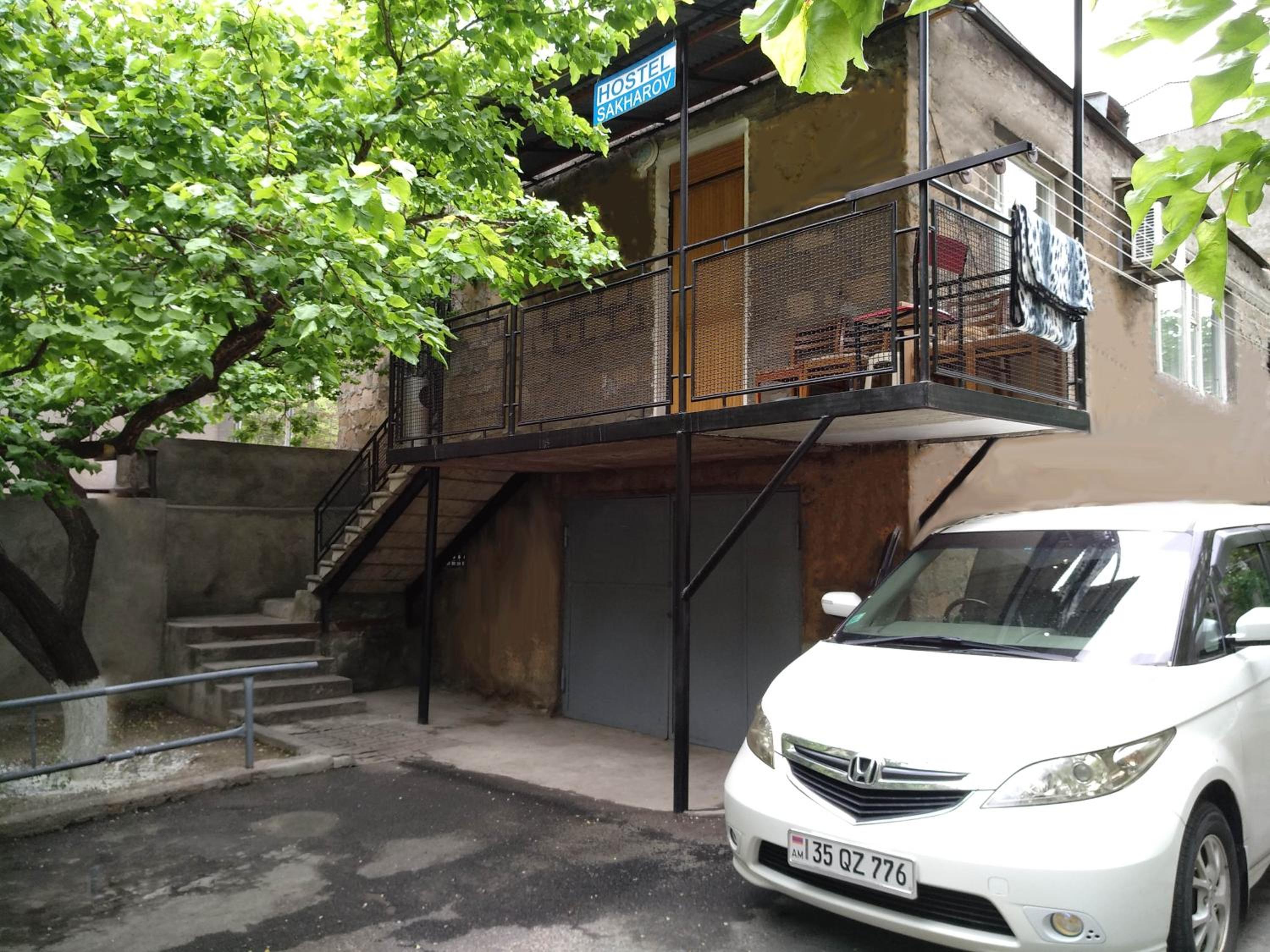 Hostel Sakharov & Tours