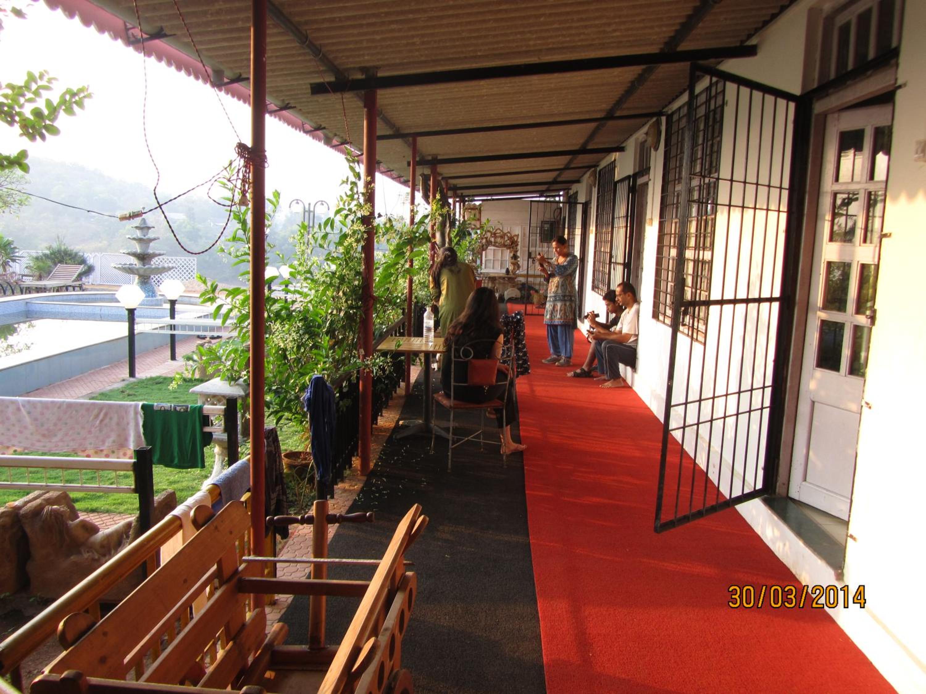 Photo 8