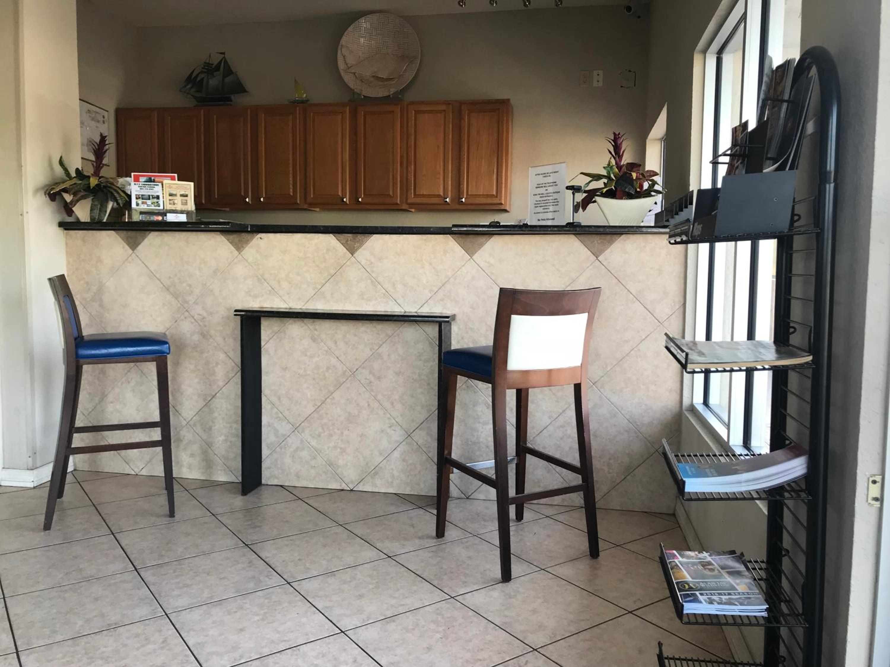 Rodeway Inn Lake Wales - Winter Haven view 2