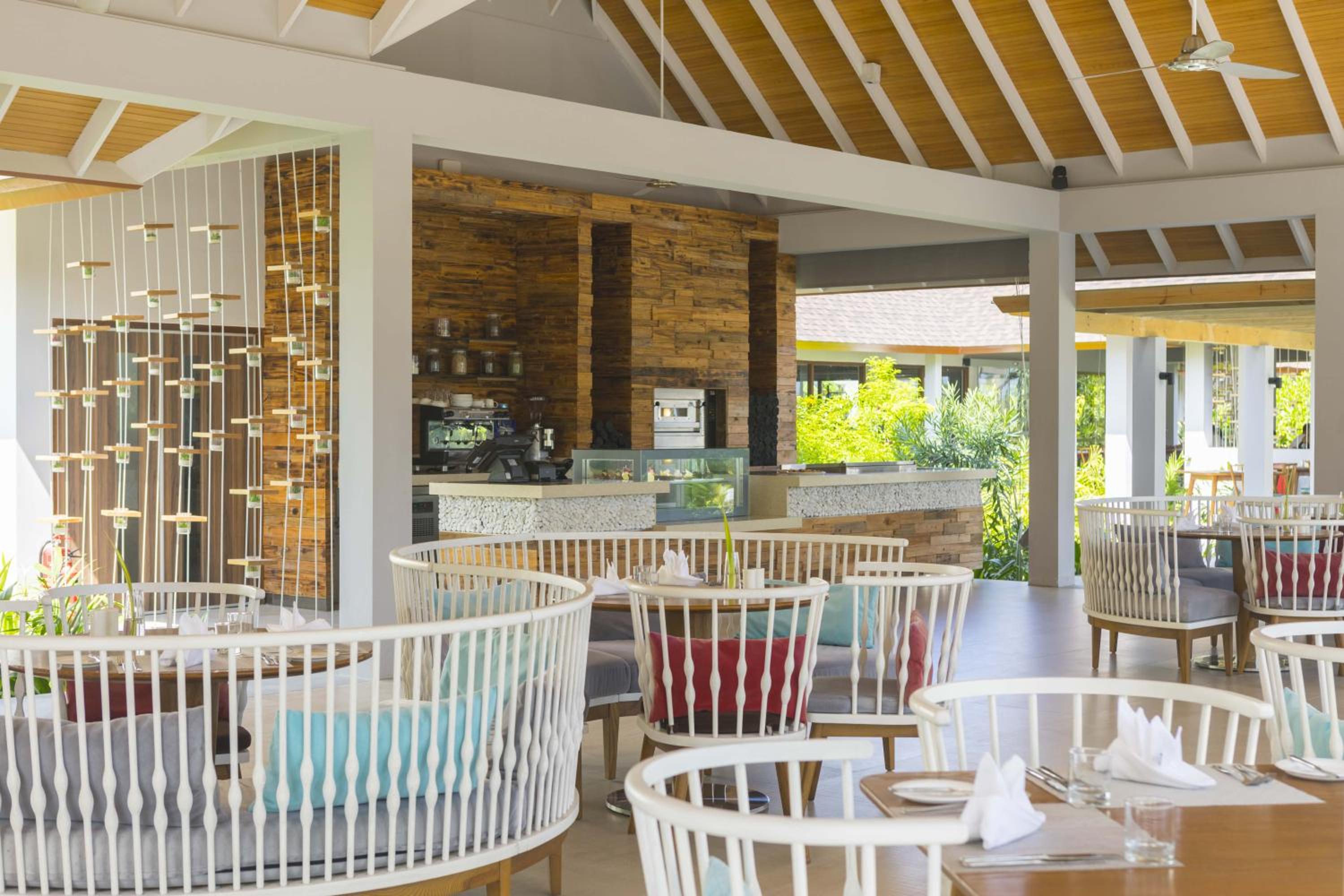 Niva Dhigali Maldives - A Premium All-Inclusive Resort view 3