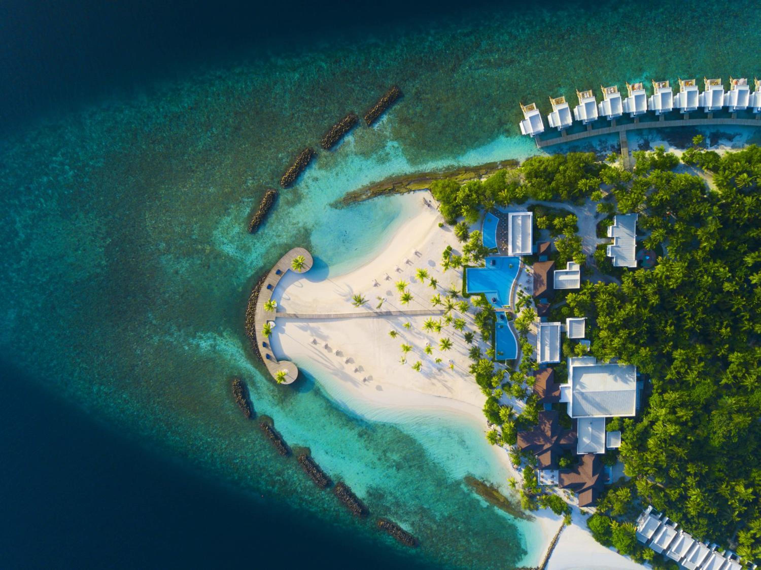 Niva Dhigali Maldives - A Premium All-Inclusive Resort 4