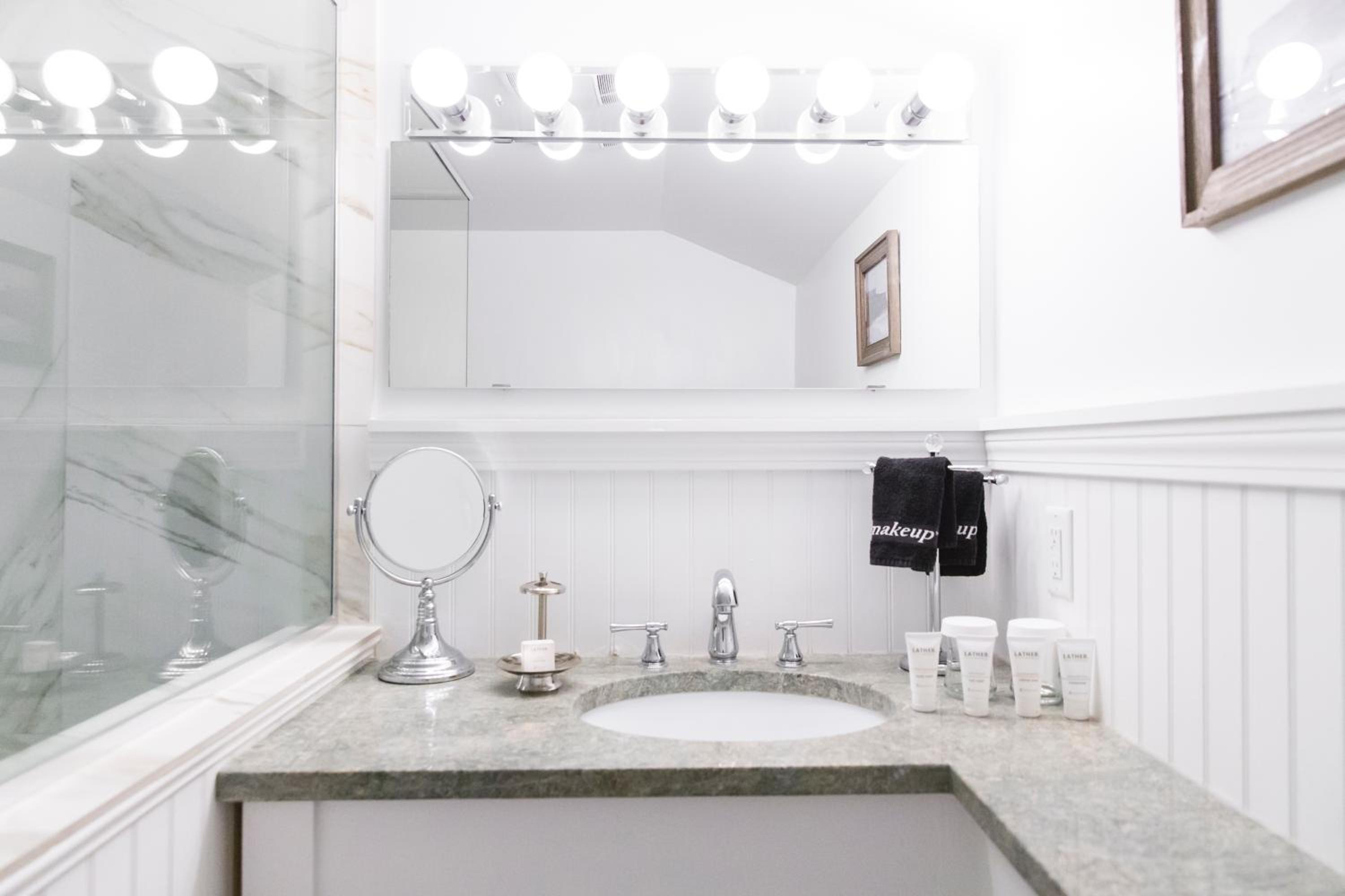 The Platinum Pebble Boutique Inn - Adults Only Property