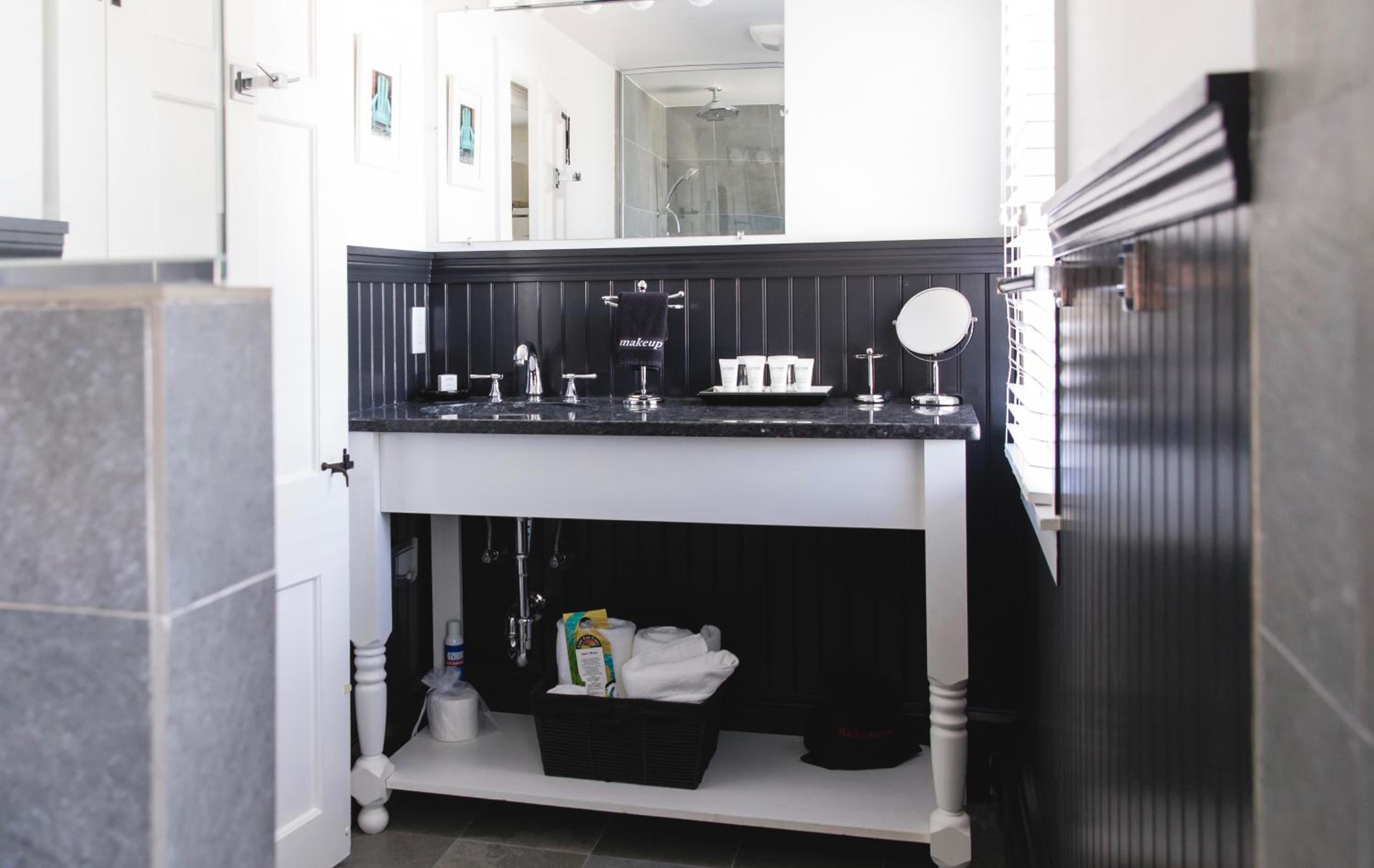 The Platinum Pebble Boutique Inn - Adults Only Property