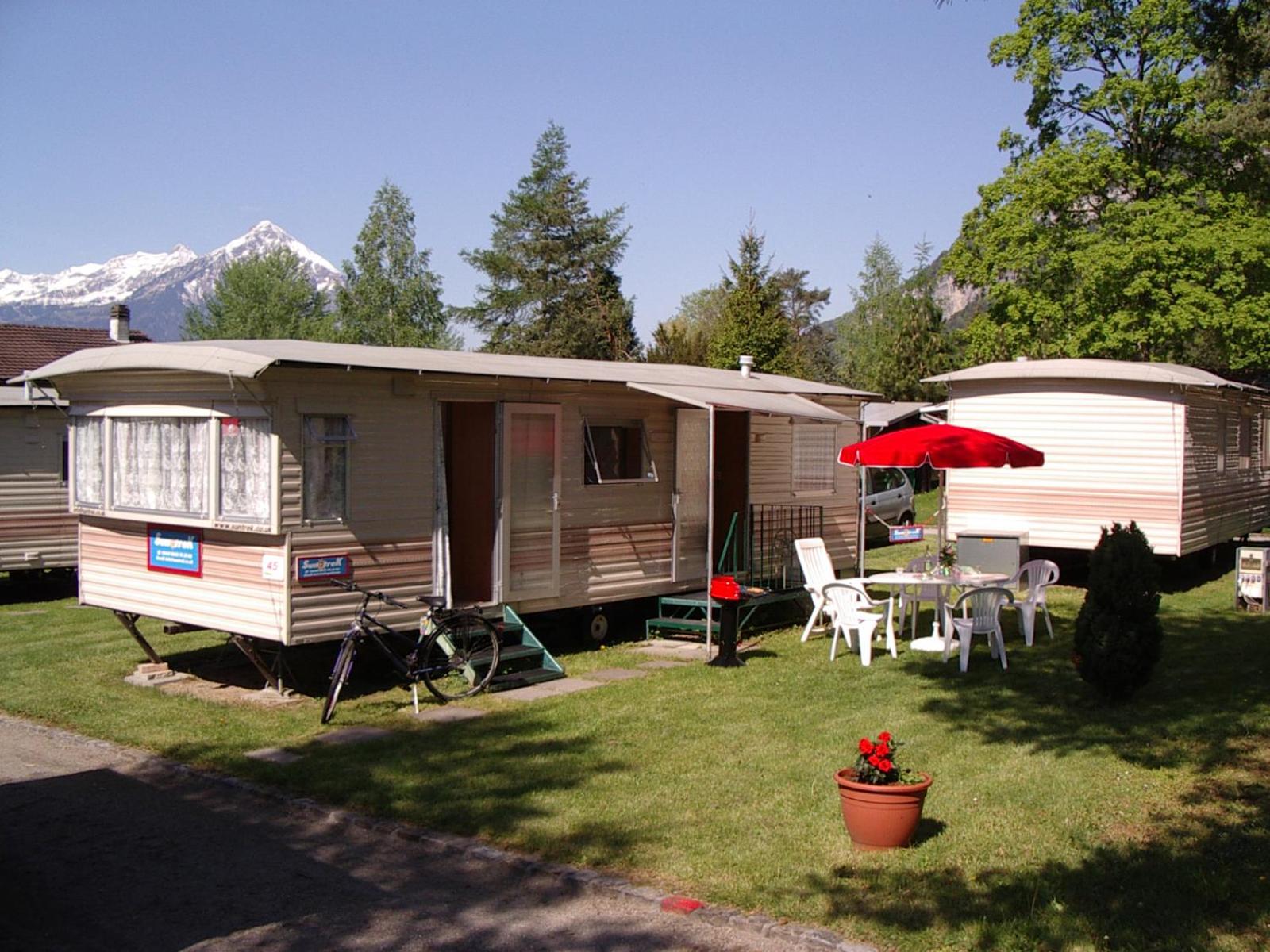 Altogold Swiss Holidays At Manor Farm 5*