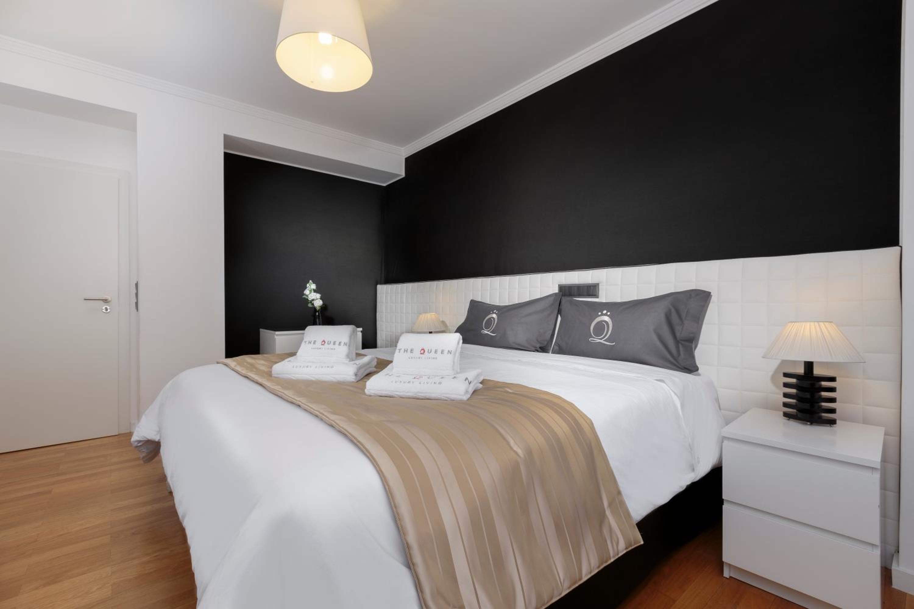 The Queen Luxury Apartments - Villa Carlotta