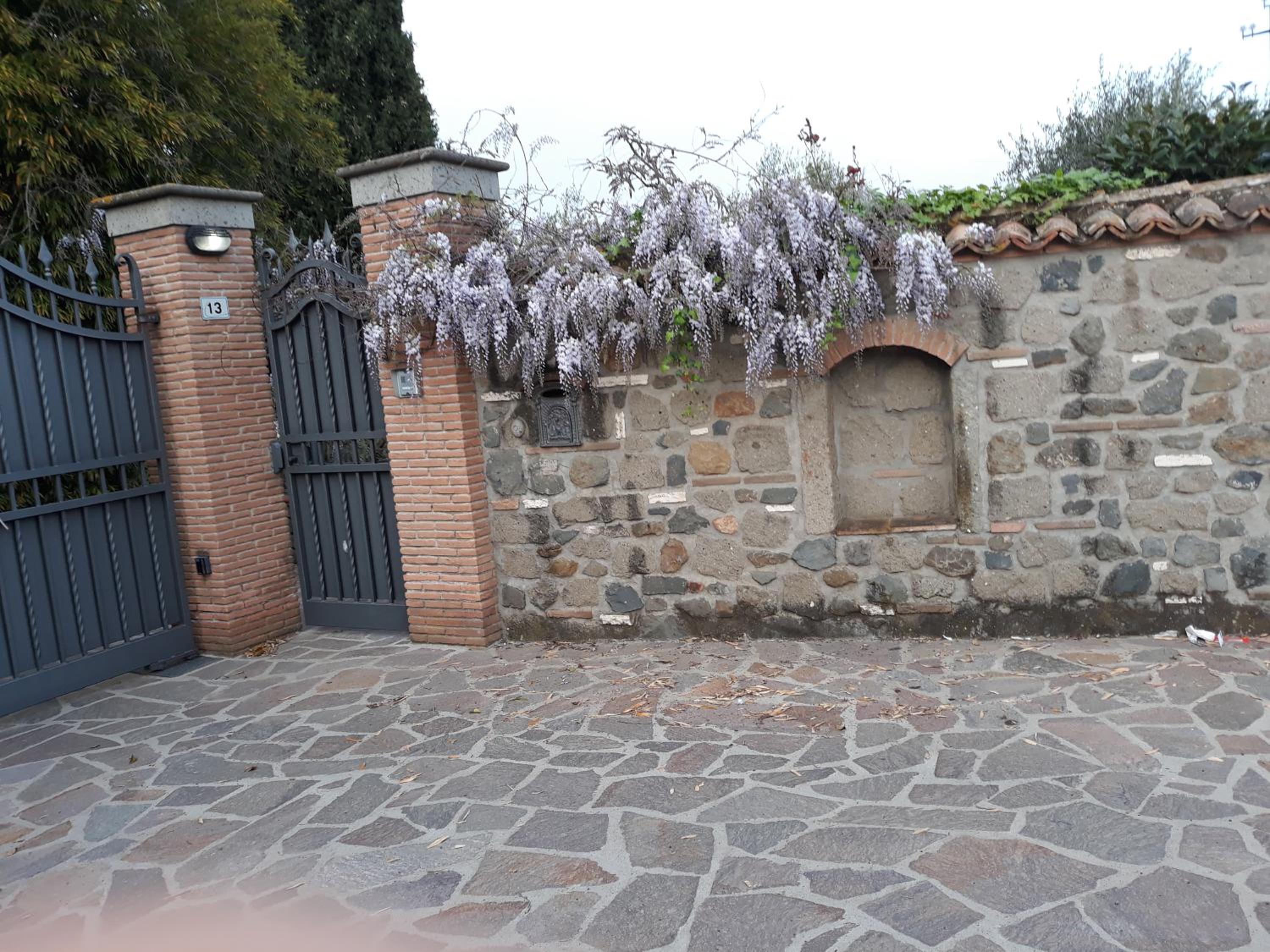 Photo 34