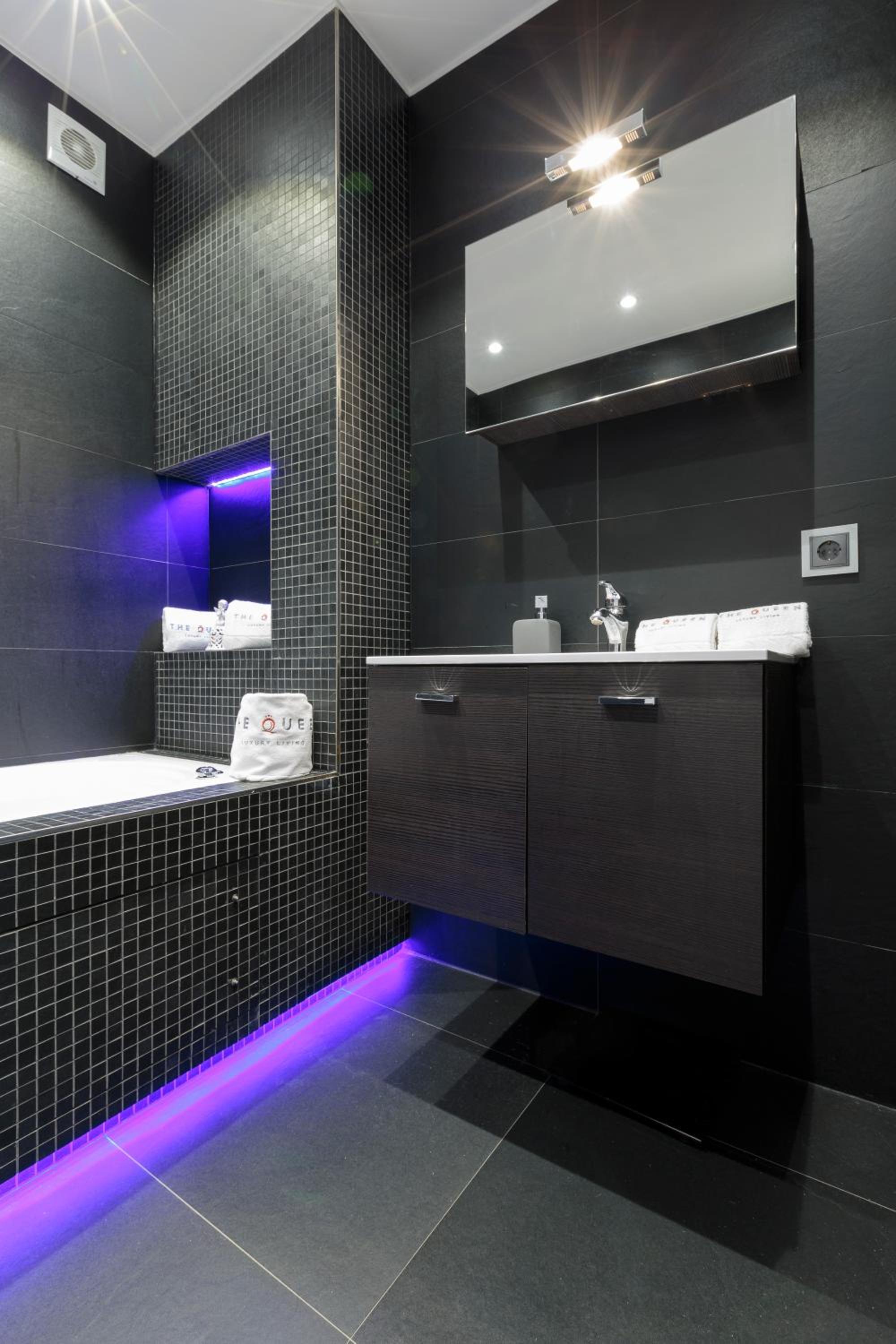 The Queen Luxury Apartments - Villa Carlotta