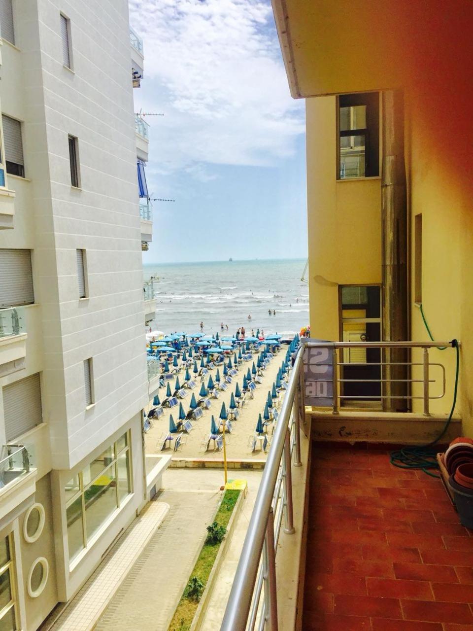 Sun & Sea Apartment