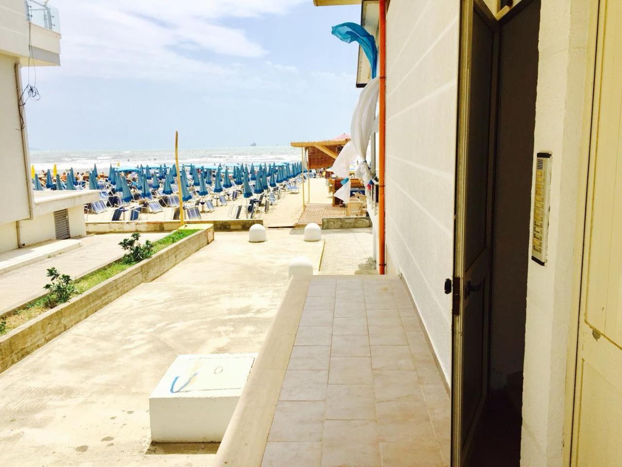 Sun & Sea Apartment