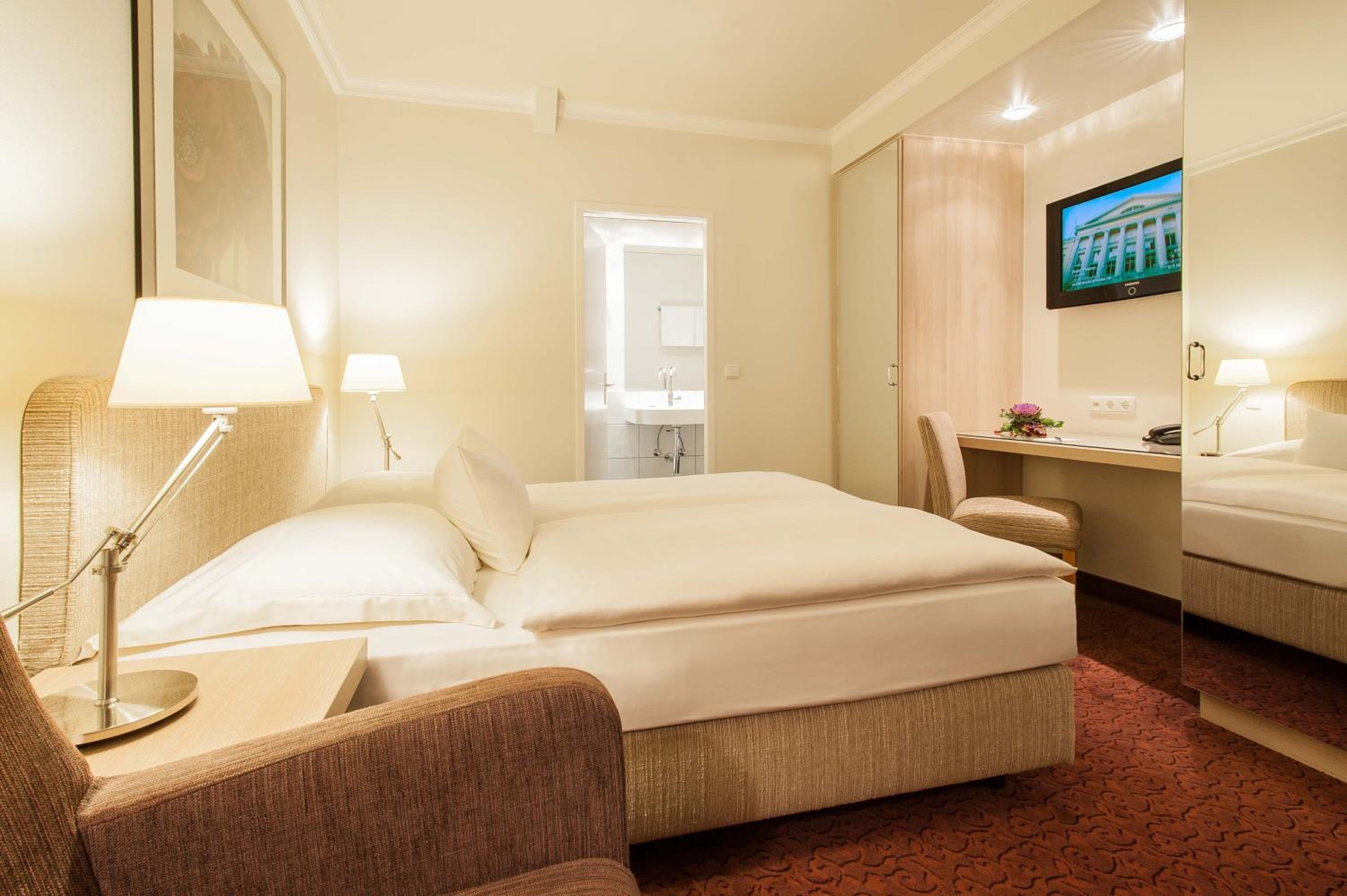 Hamburg Vacations - Best Western Hotel Hamburg International - Property Image 16