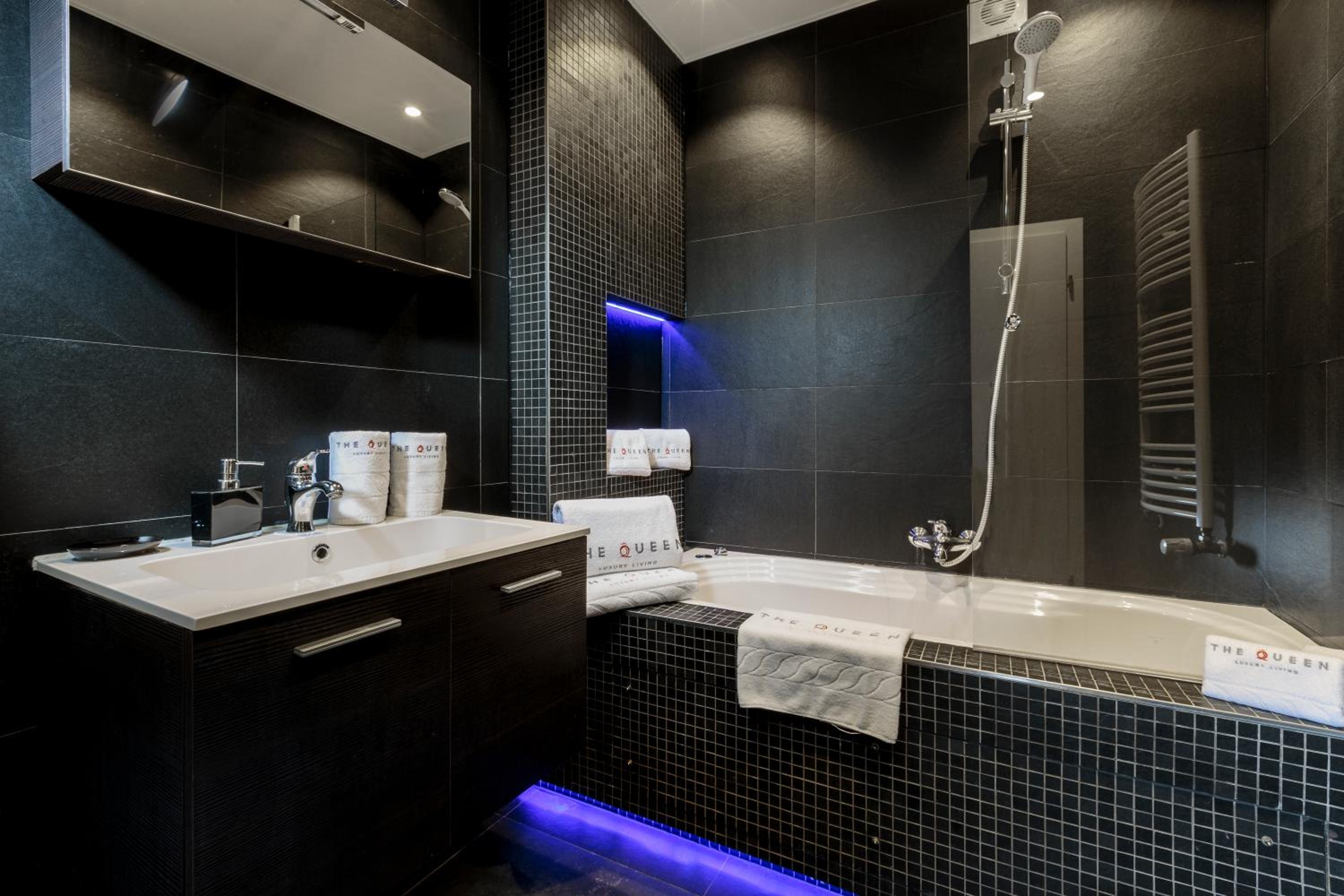 The Queen Luxury Apartments - Villa Carlotta