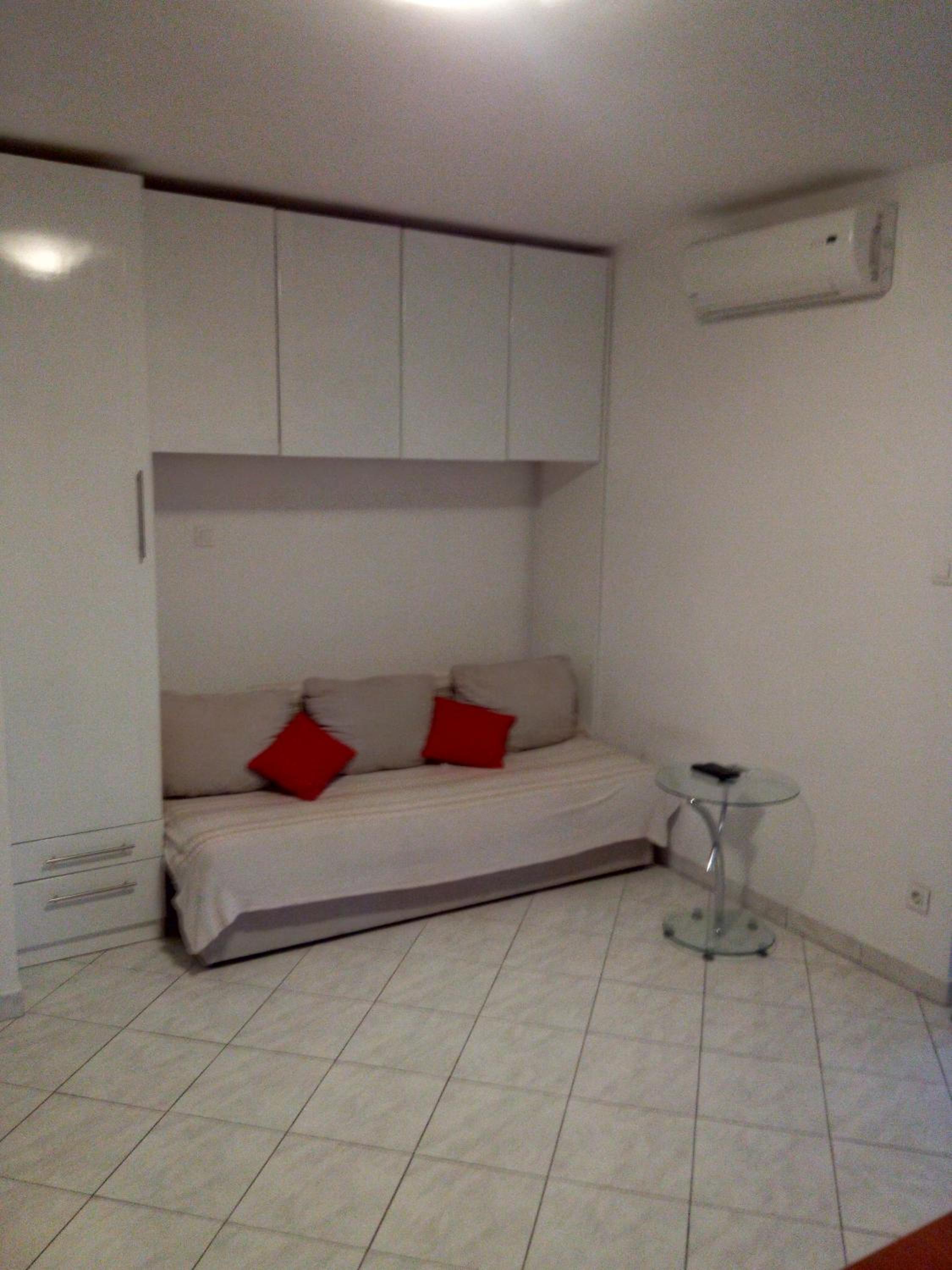 Photo 33
