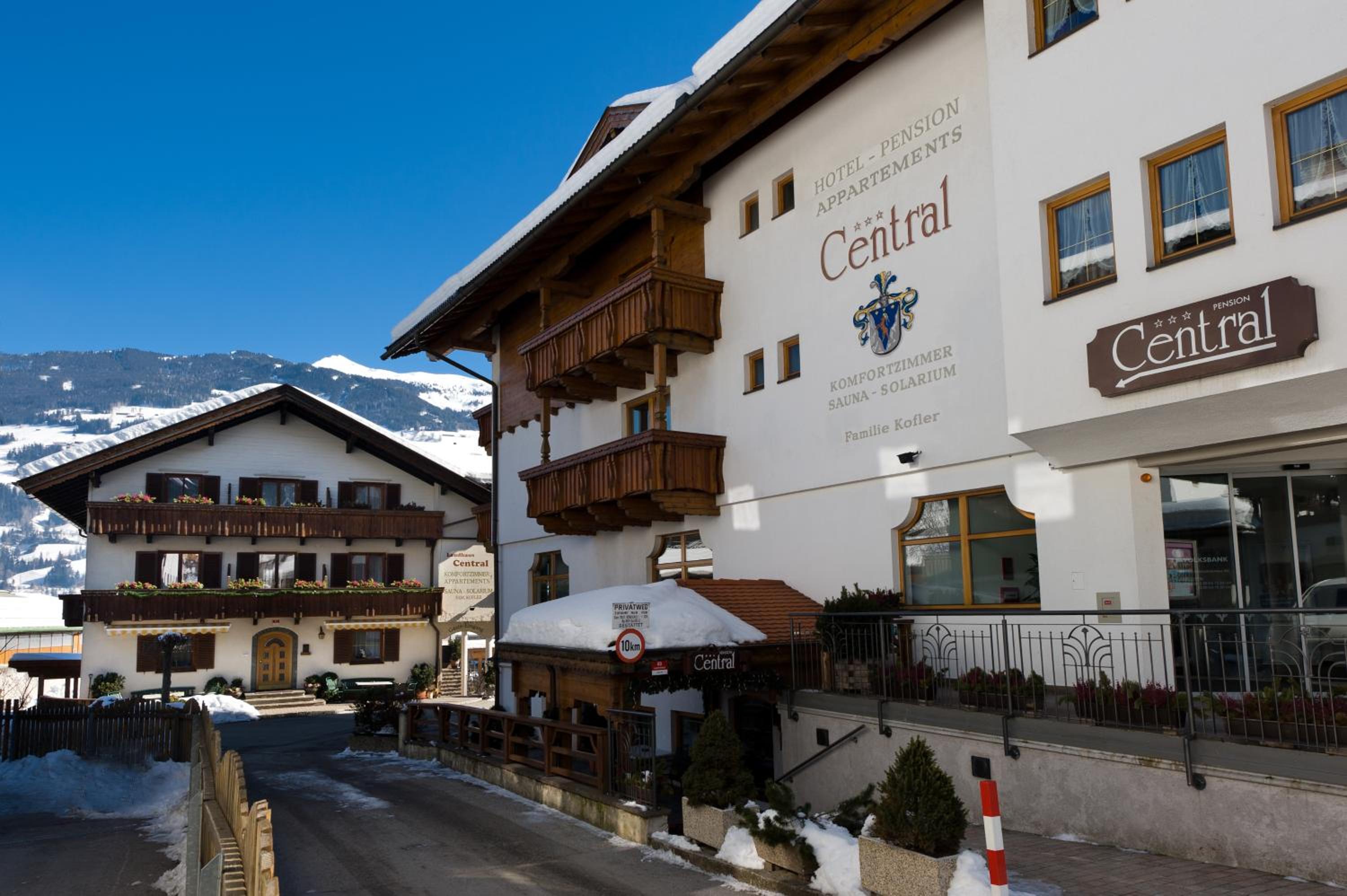 Hotel Central Hotel & Apart mit Landhaus Central - Image 1