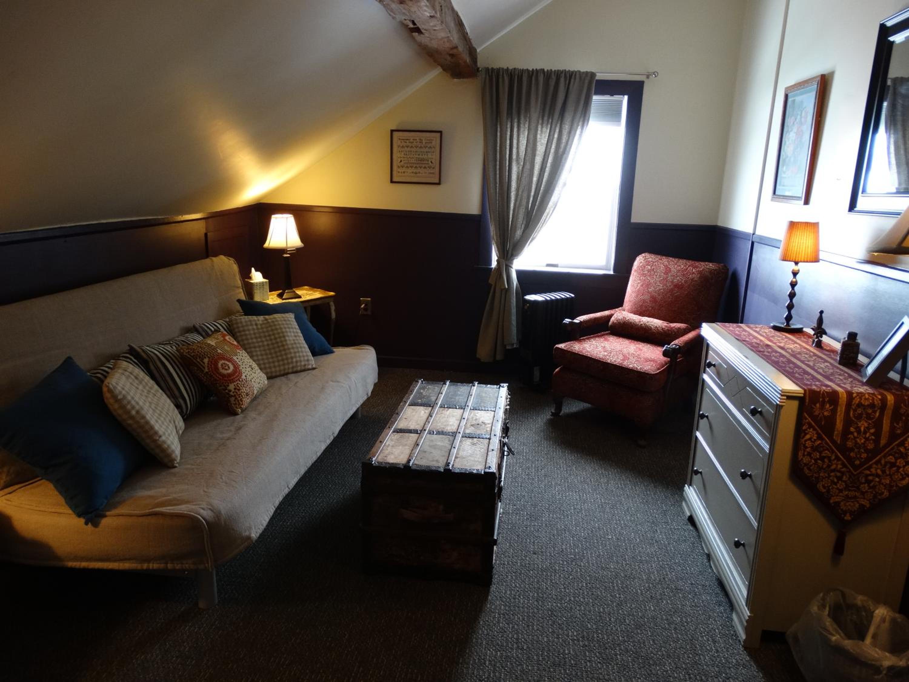 Shoreham Inn Bed & Breakfast