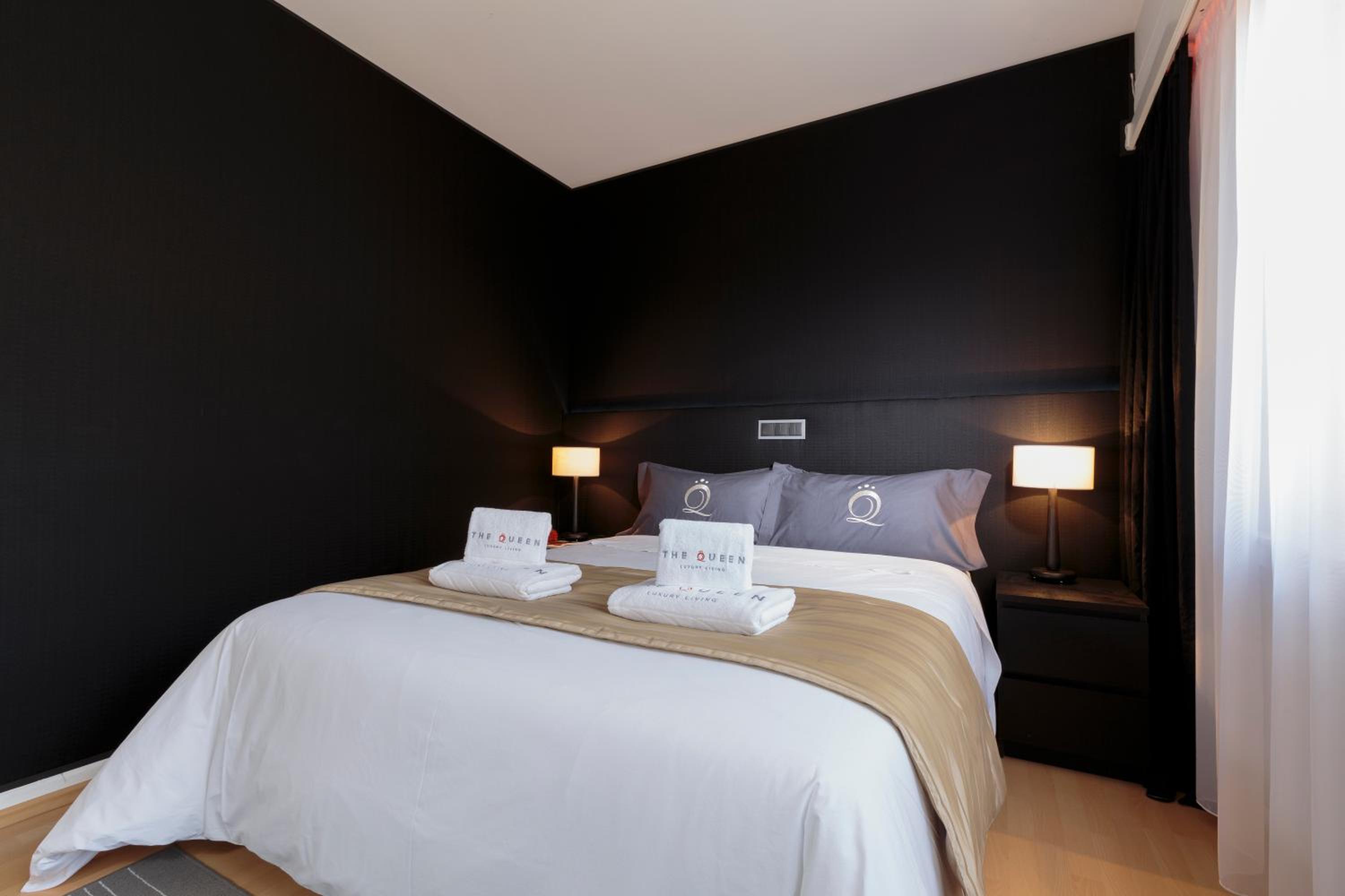 The Queen Luxury Apartments - Villa Carlotta