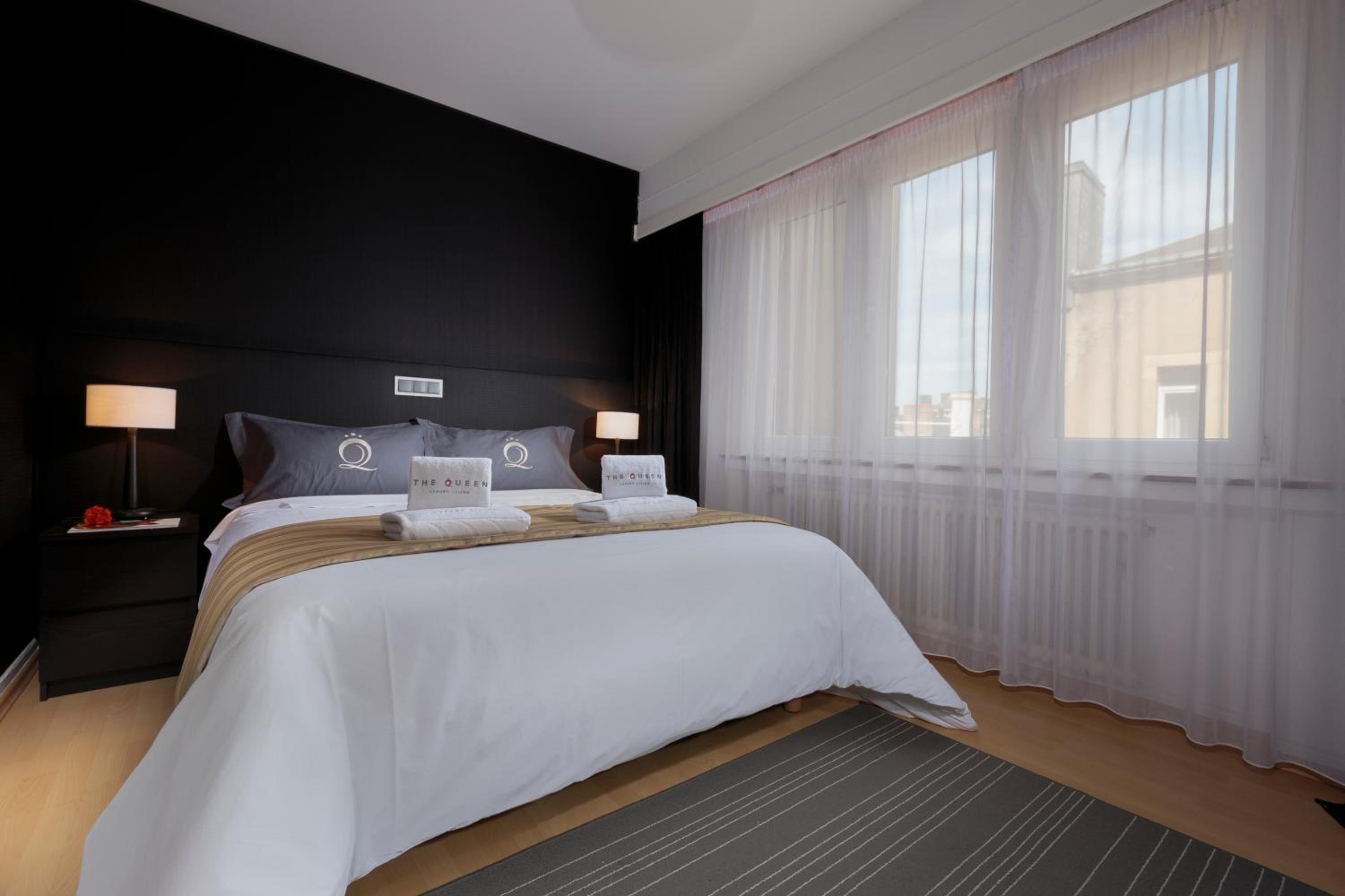 The Queen Luxury Apartments - Villa Carlotta