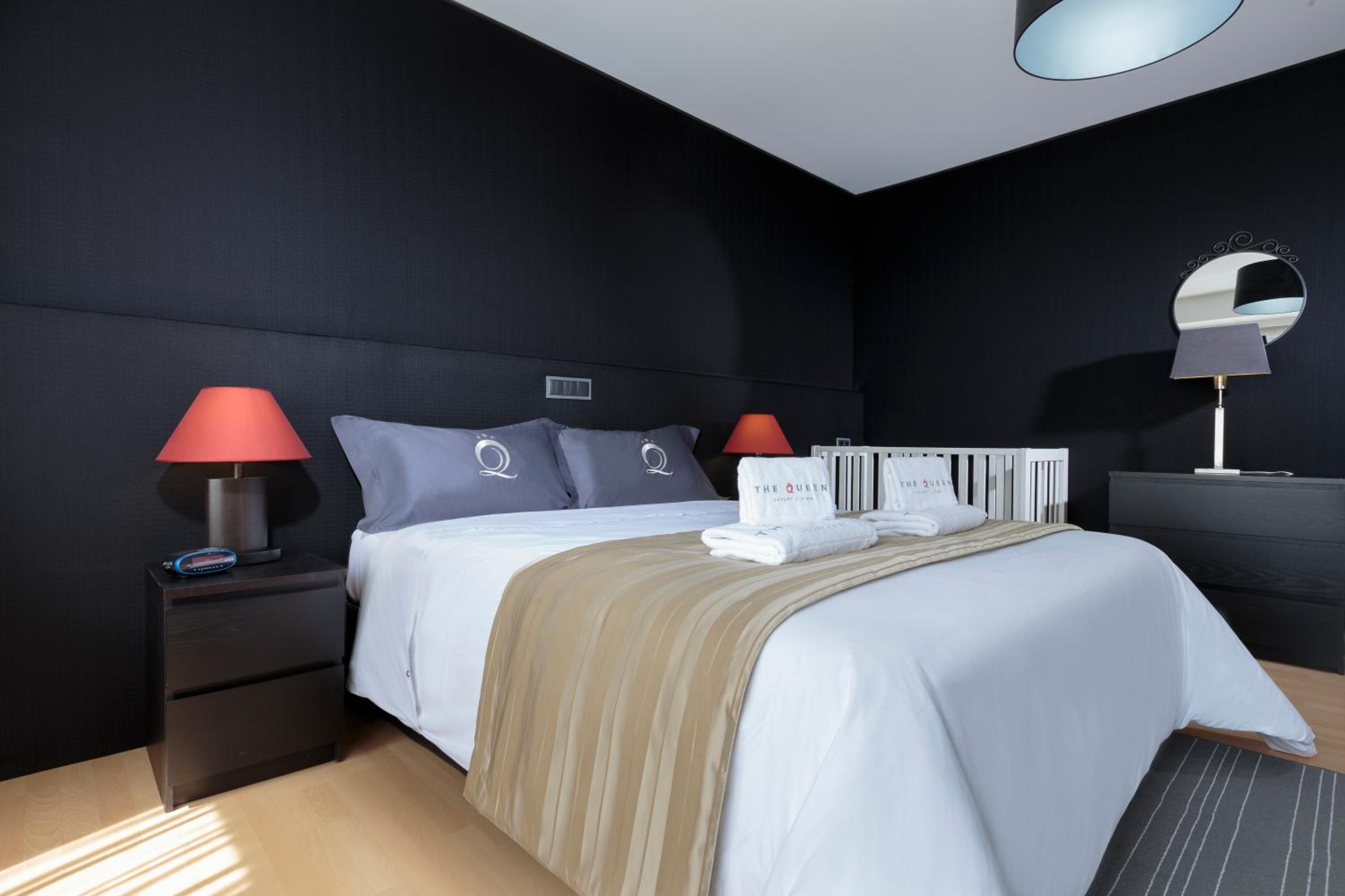 The Queen Luxury Apartments - Villa Carlotta
