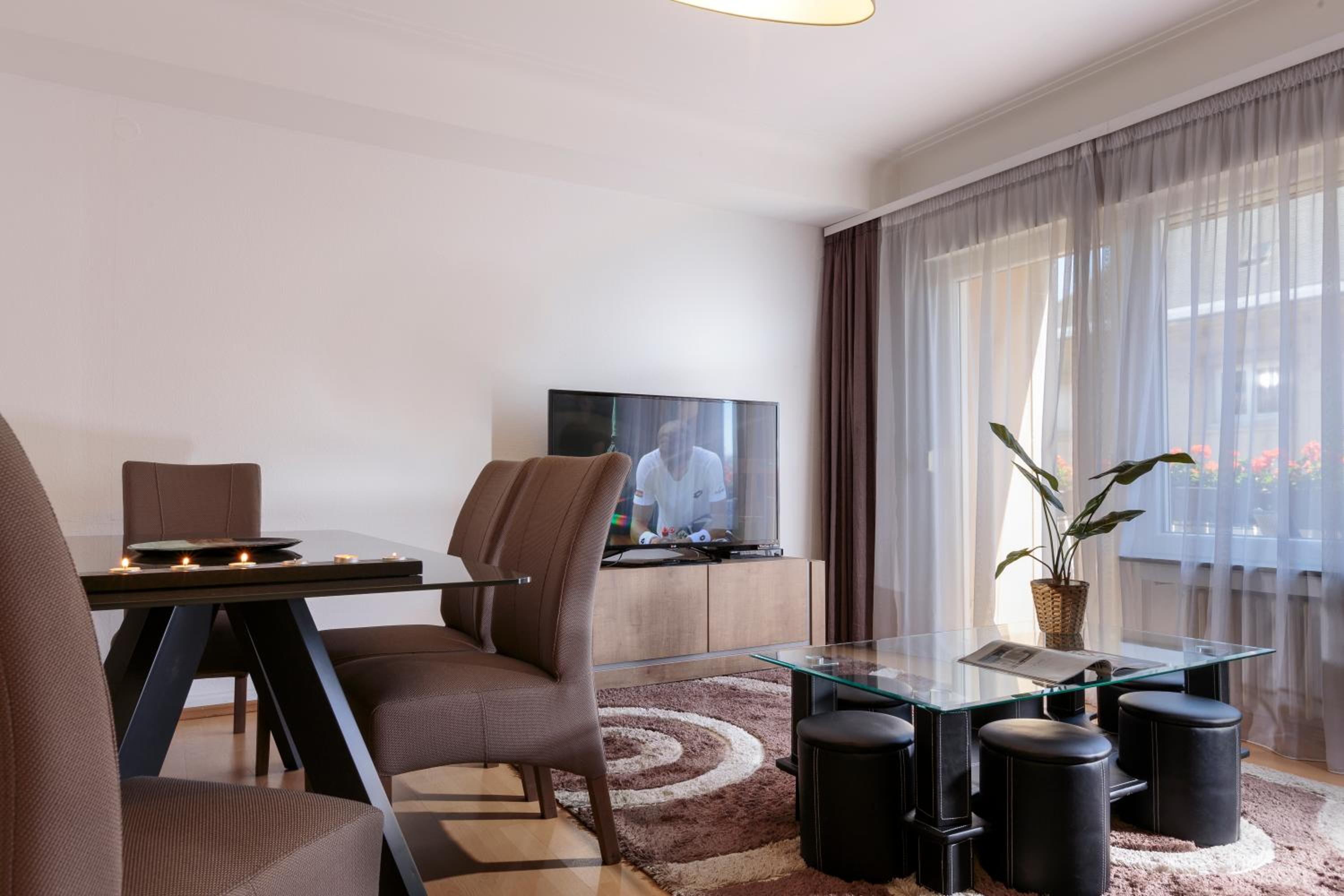 The Queen Luxury Apartments - Villa Carlotta