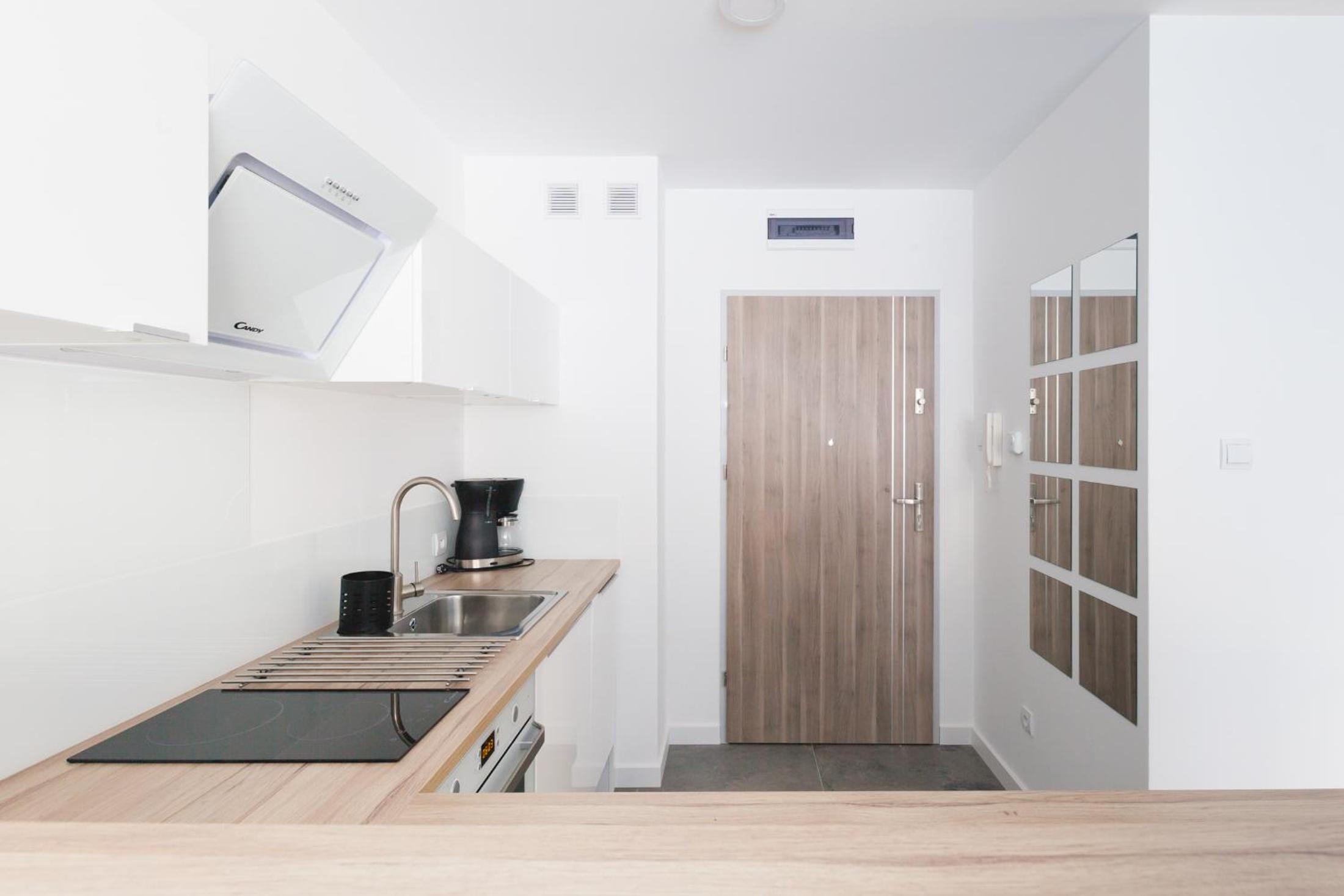 Raval Apartments - Light Blue view 3