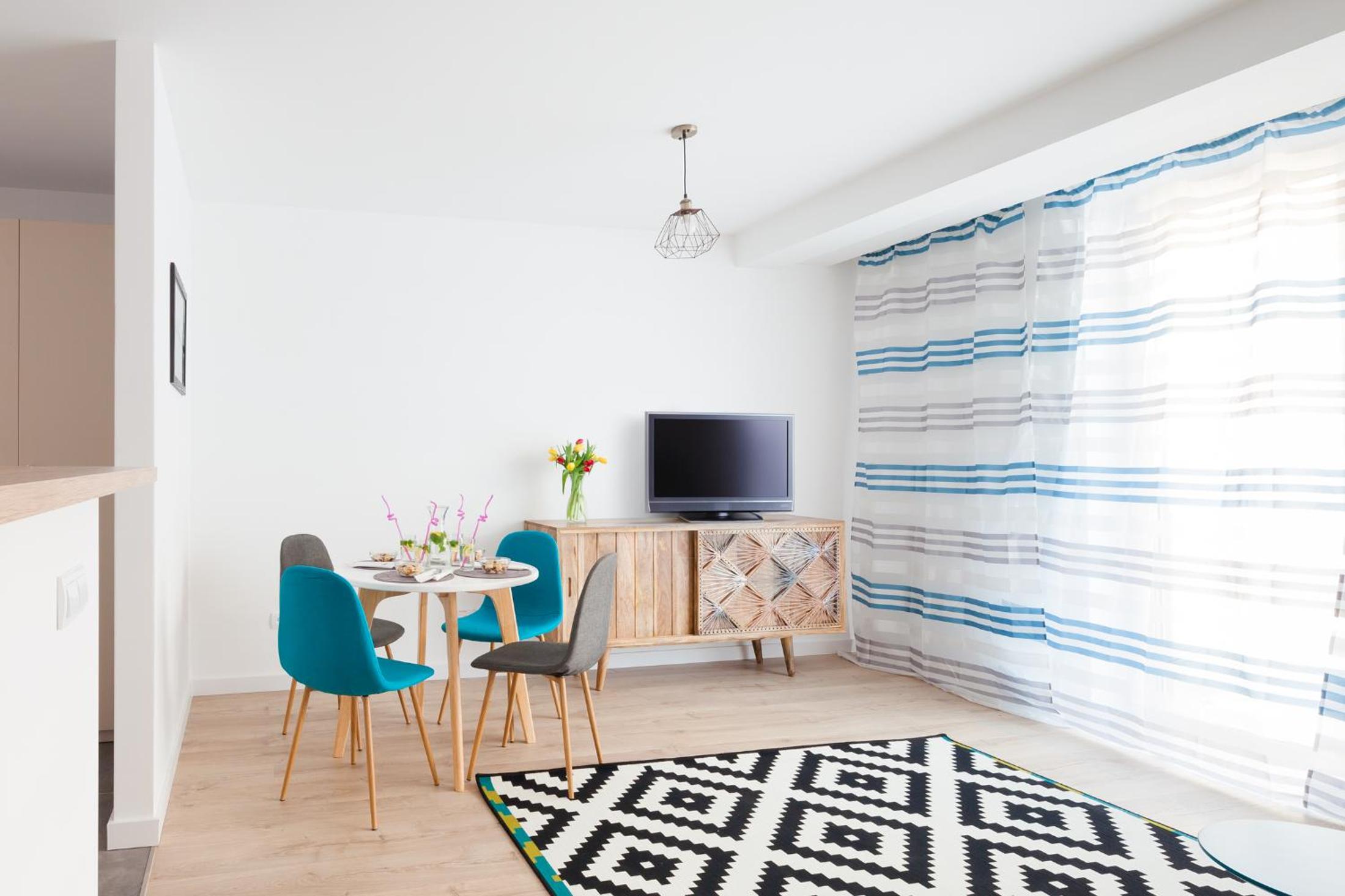 Raval Apartments - Light Blue view 2