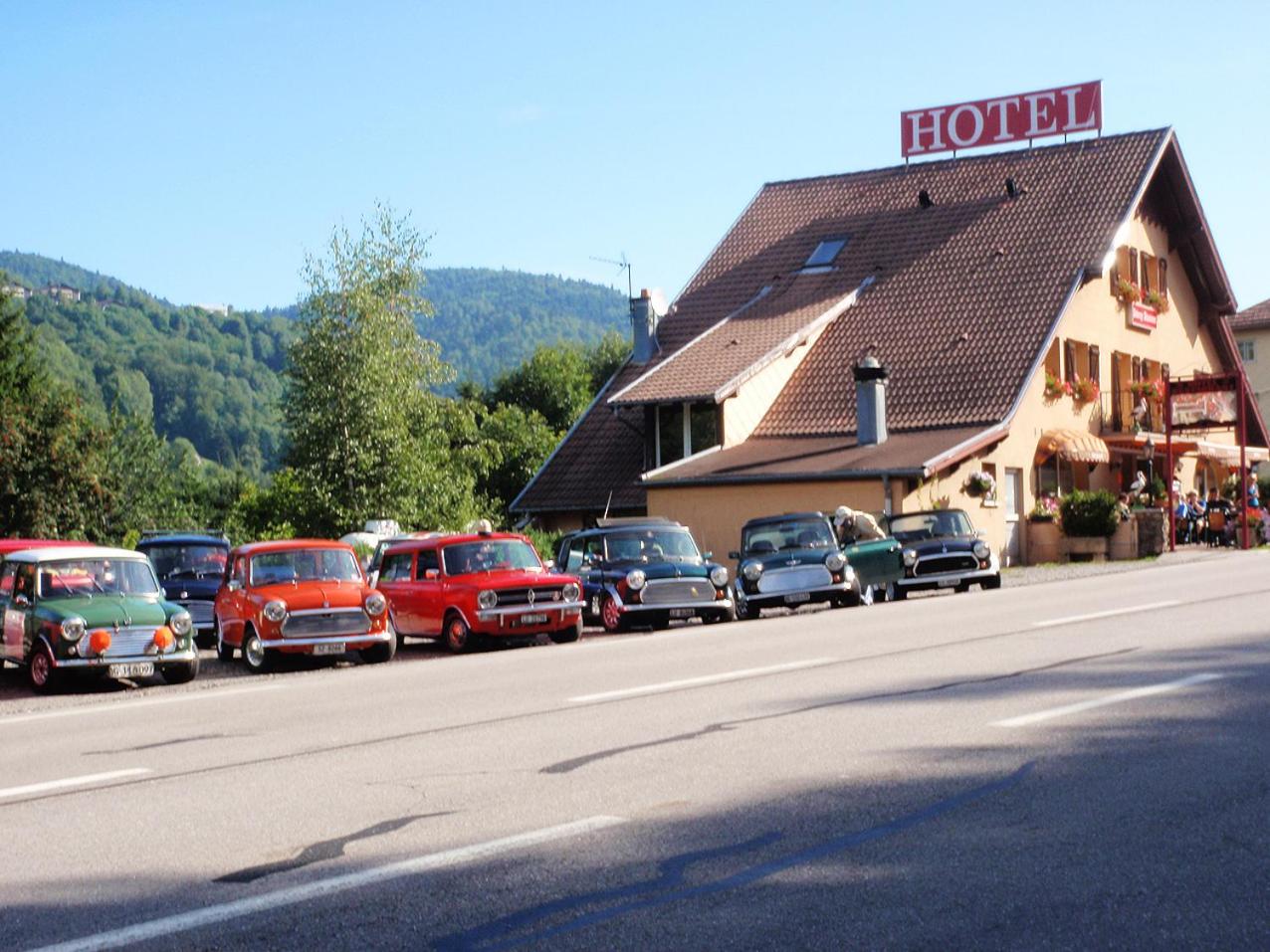 restaurant