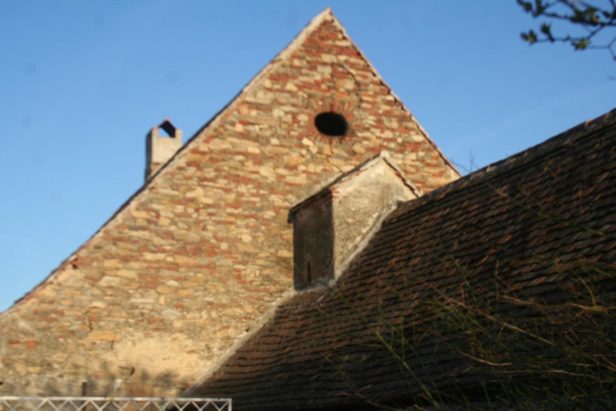 Chalupa u kostela