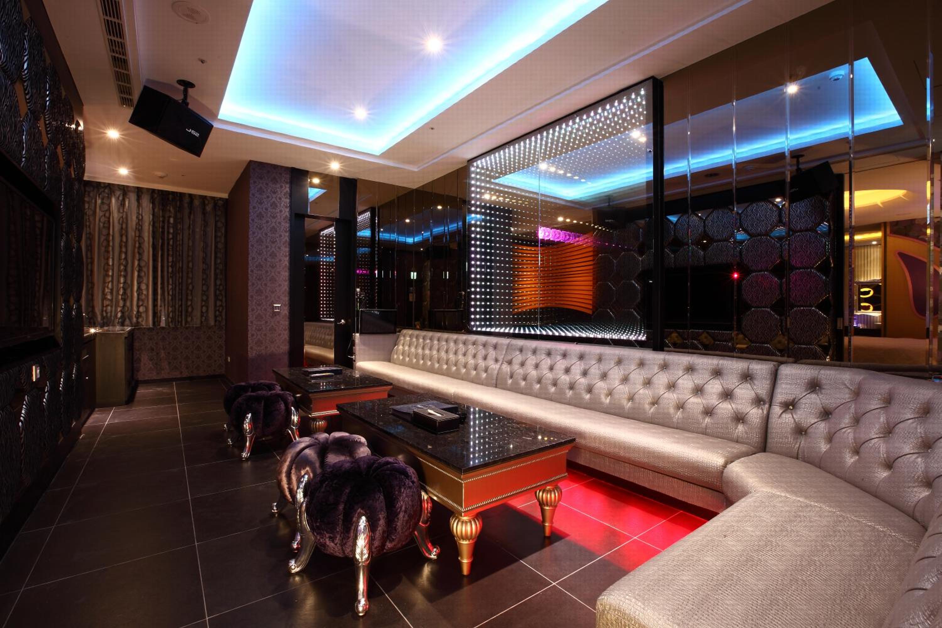 Icloud Luxury Resort & Hotel