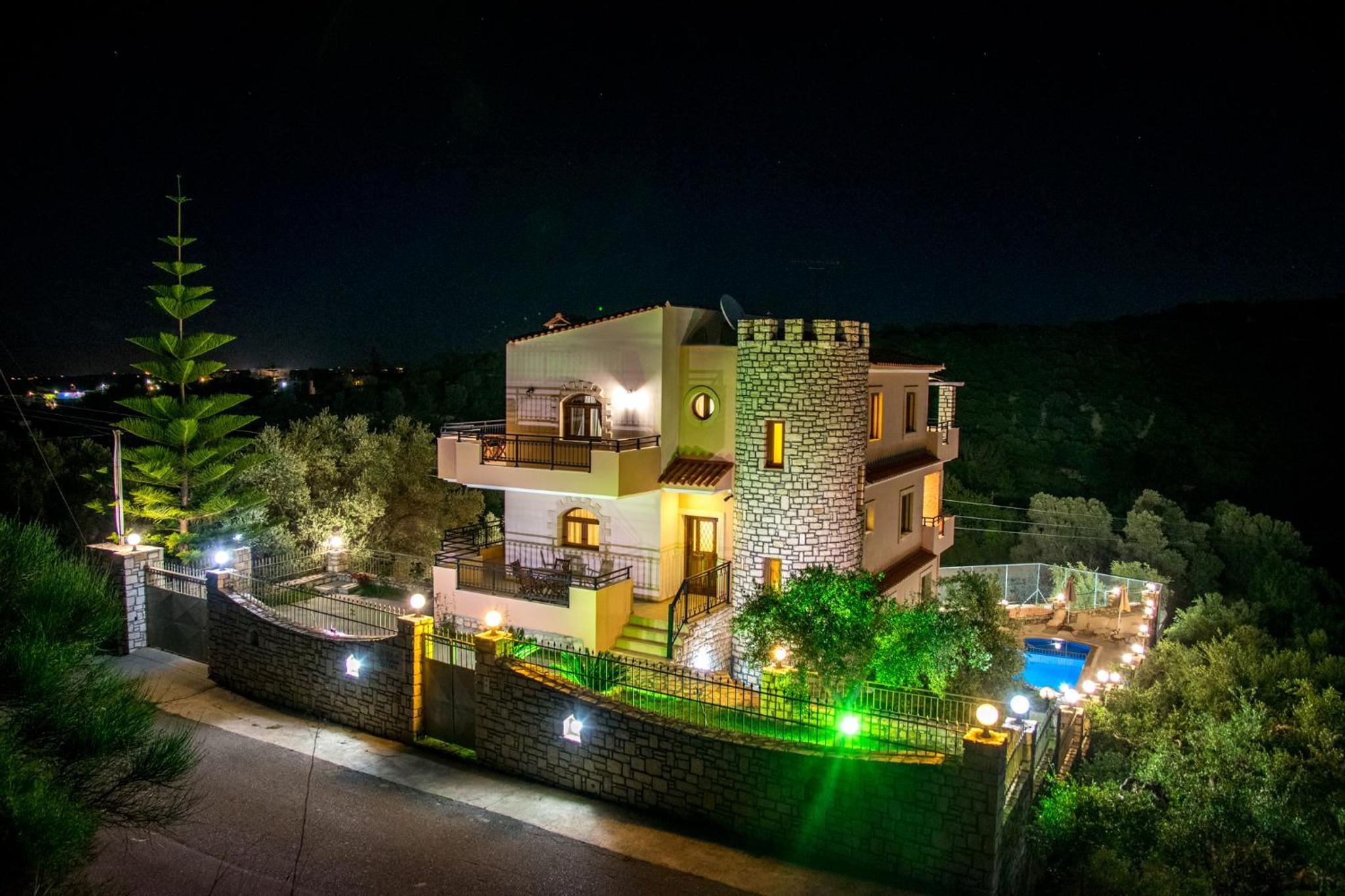 Villa Tinadora view 4