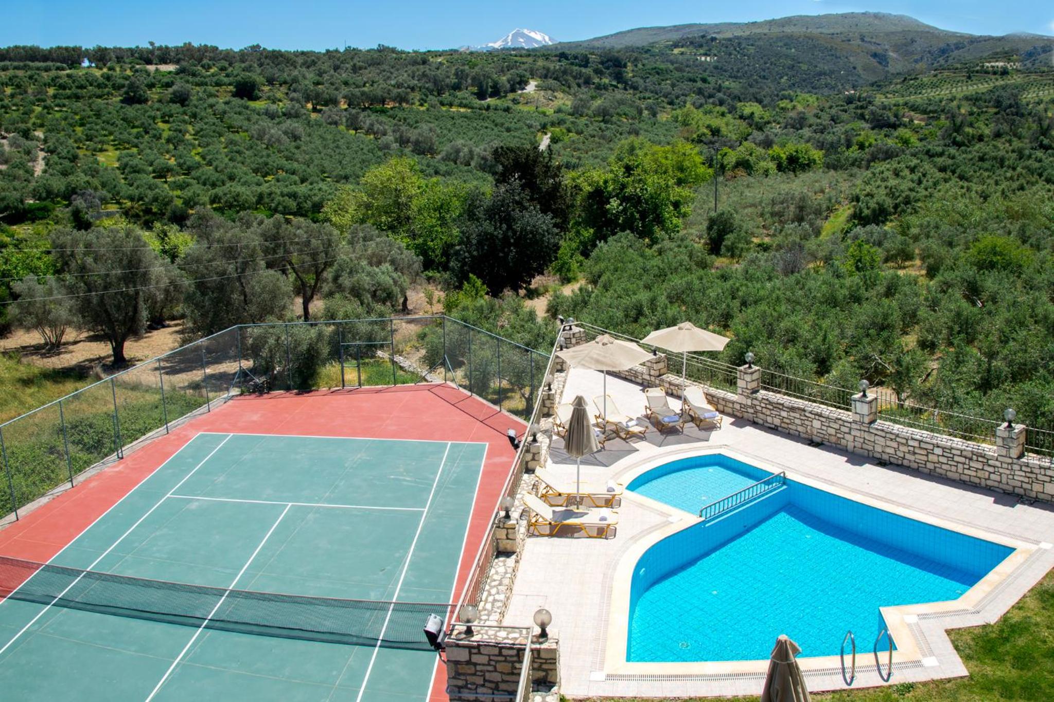 Villa Tinadora view 3