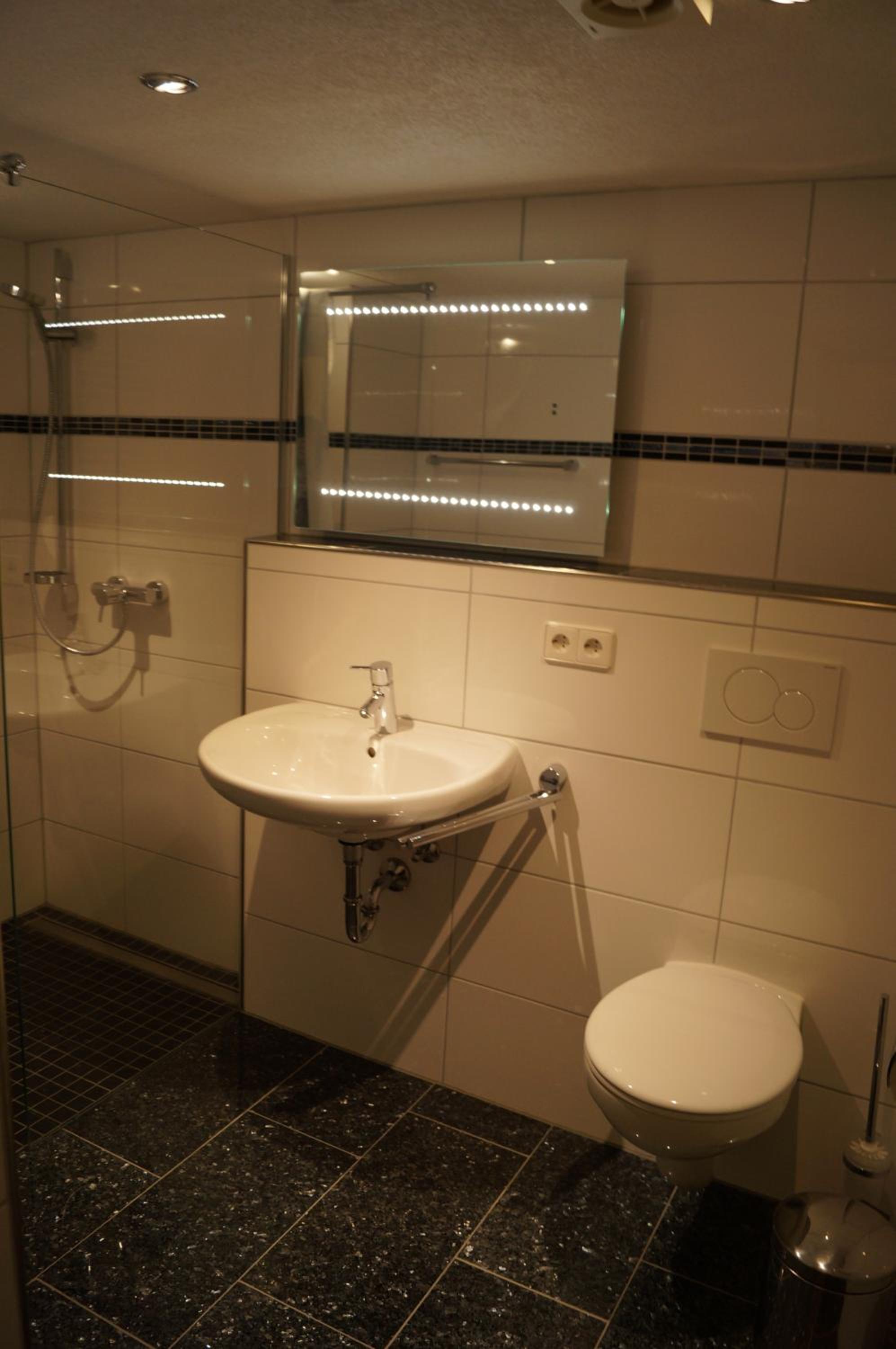 Traumhafte Ferienwohnung mit Pool en Steinen