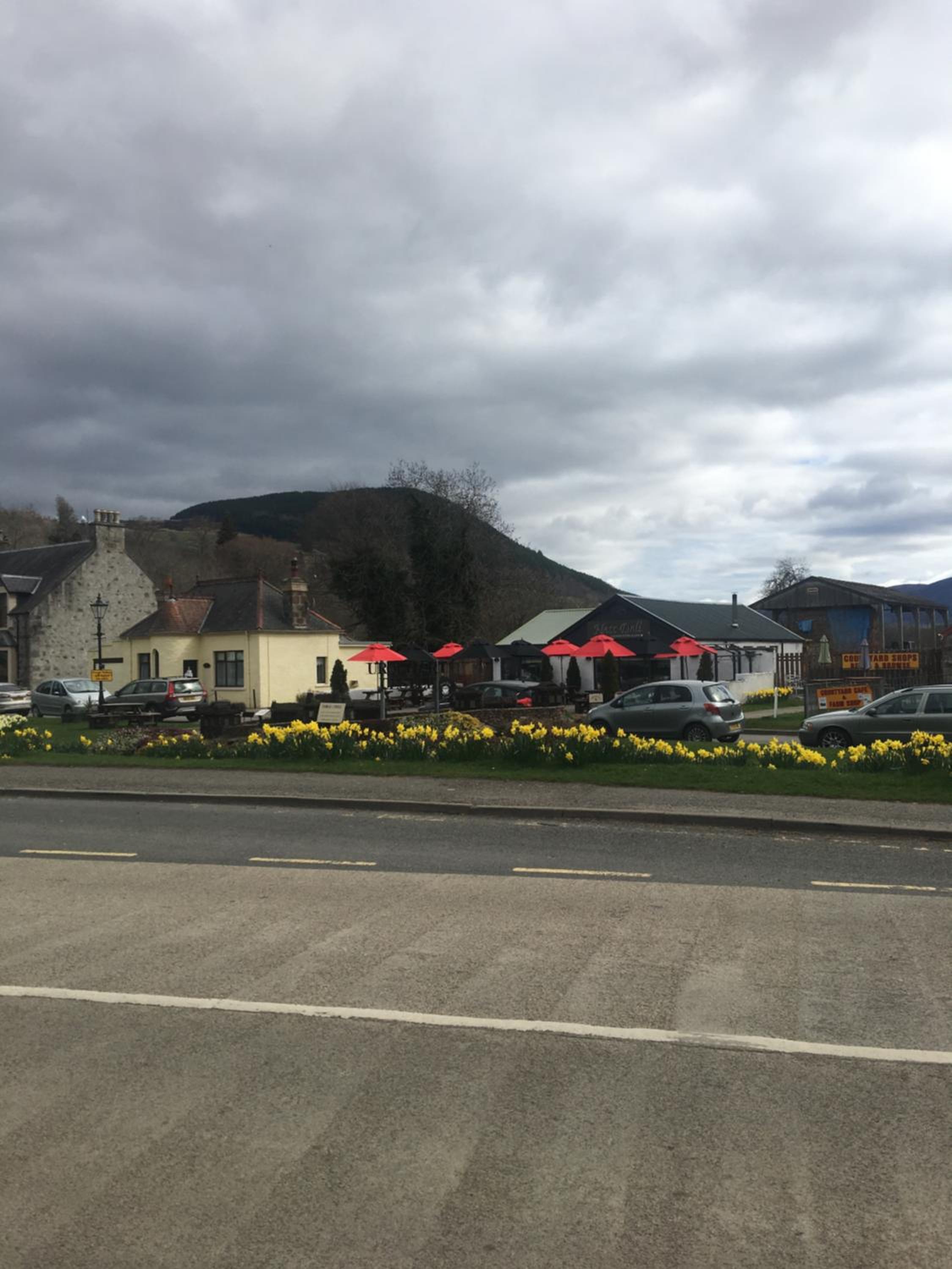 1 Lochness Rooms&Hostel view 2
