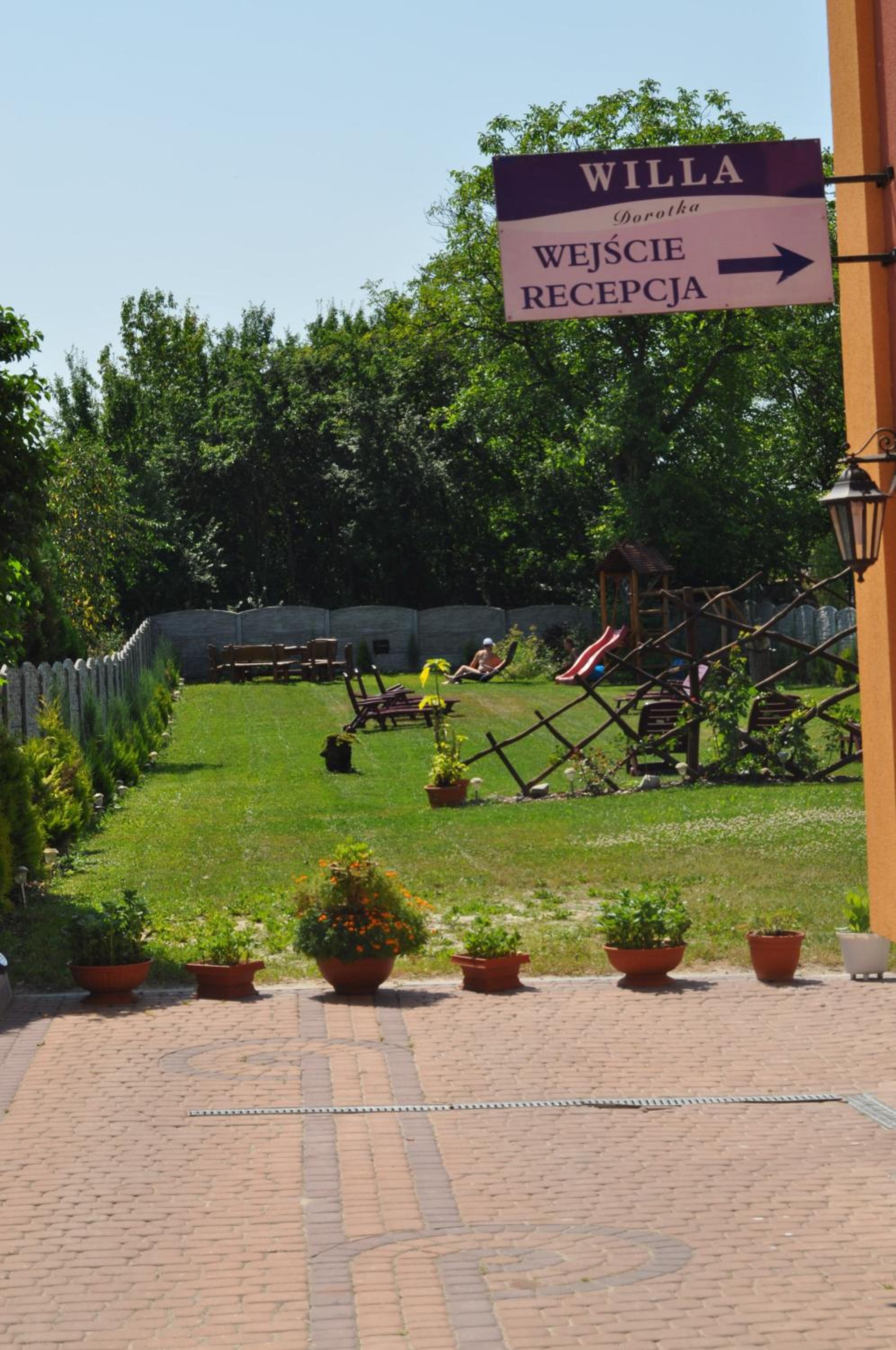 Photo 9