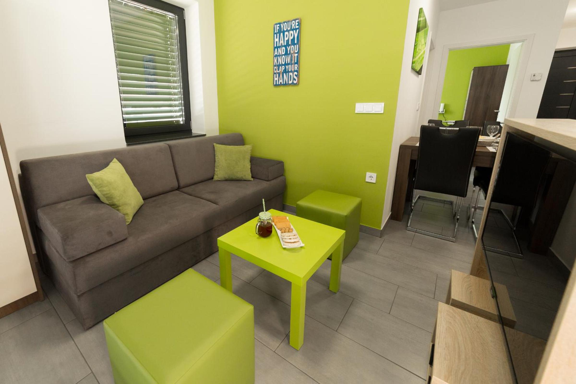 Apartma Mariposa Banovci view 3
